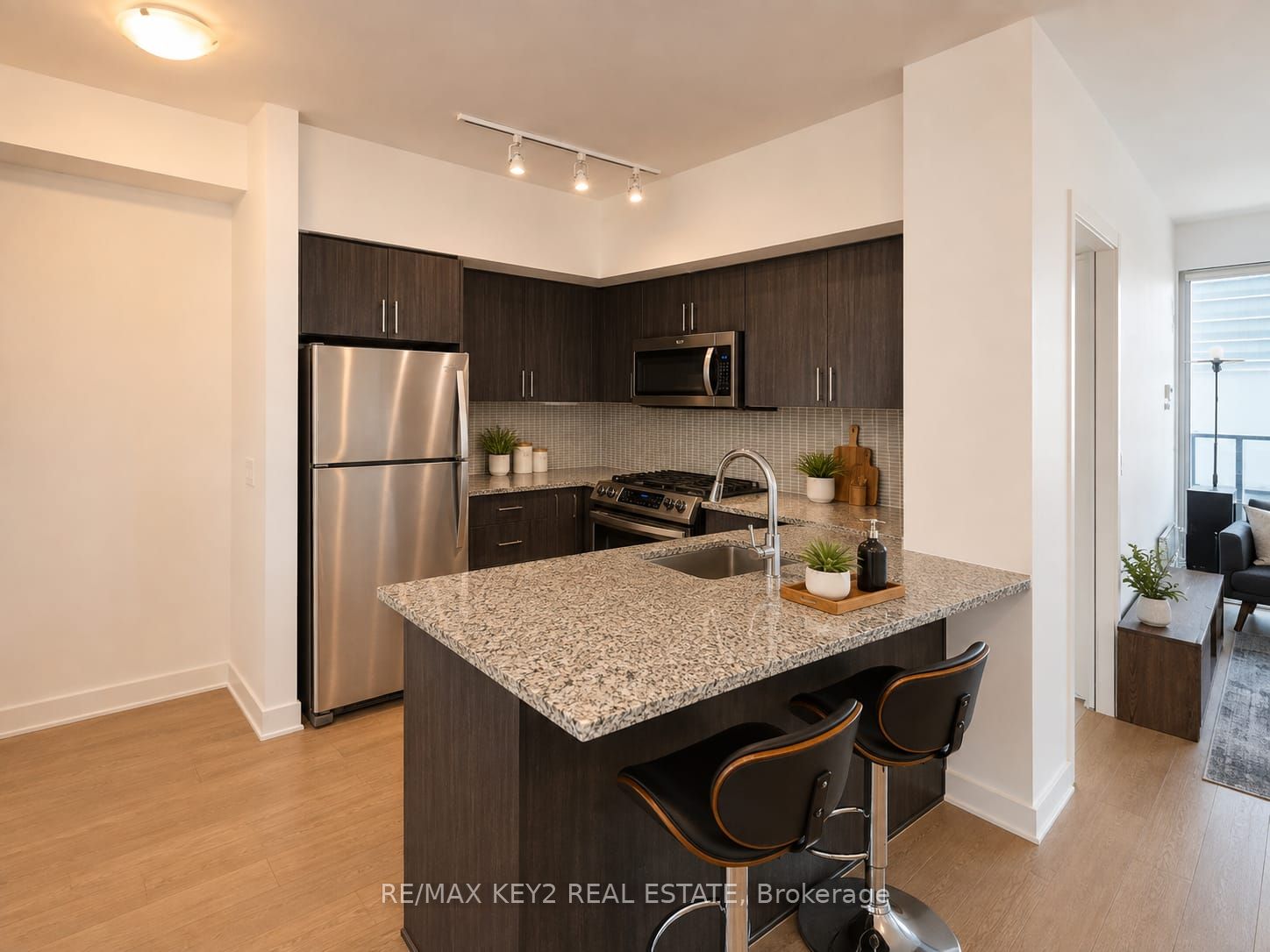 30 Shore Breeze Drive 4416, Toronto, ON M8V 0J1 photo 3