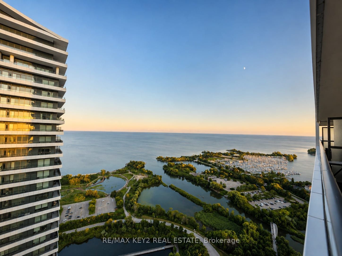 30 Shore Breeze Drive 4416, Toronto, ON M8V 0J1 photo 5