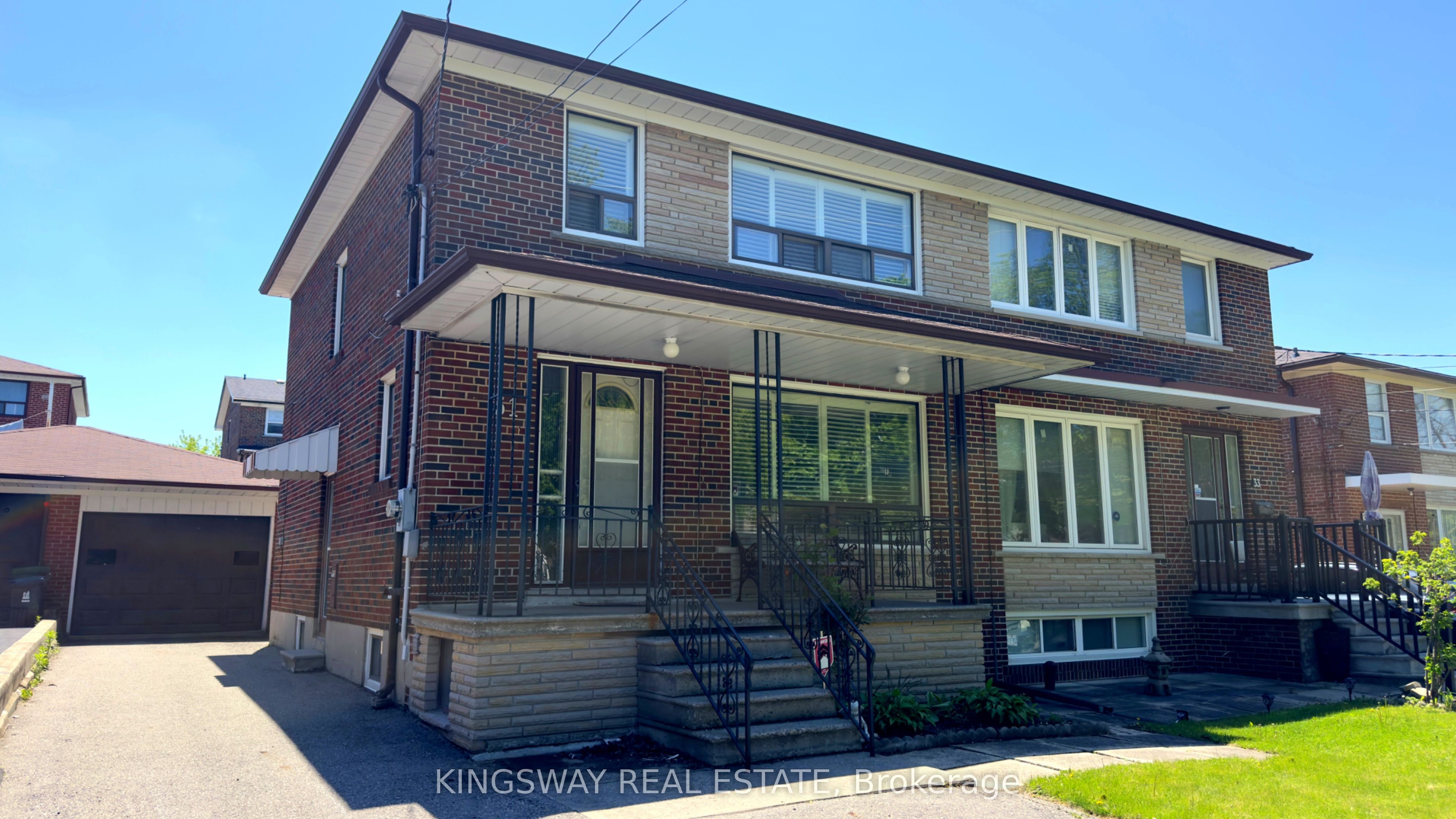 31 Quinan Drive, Toronto, ON M6L 1E8 photo 3