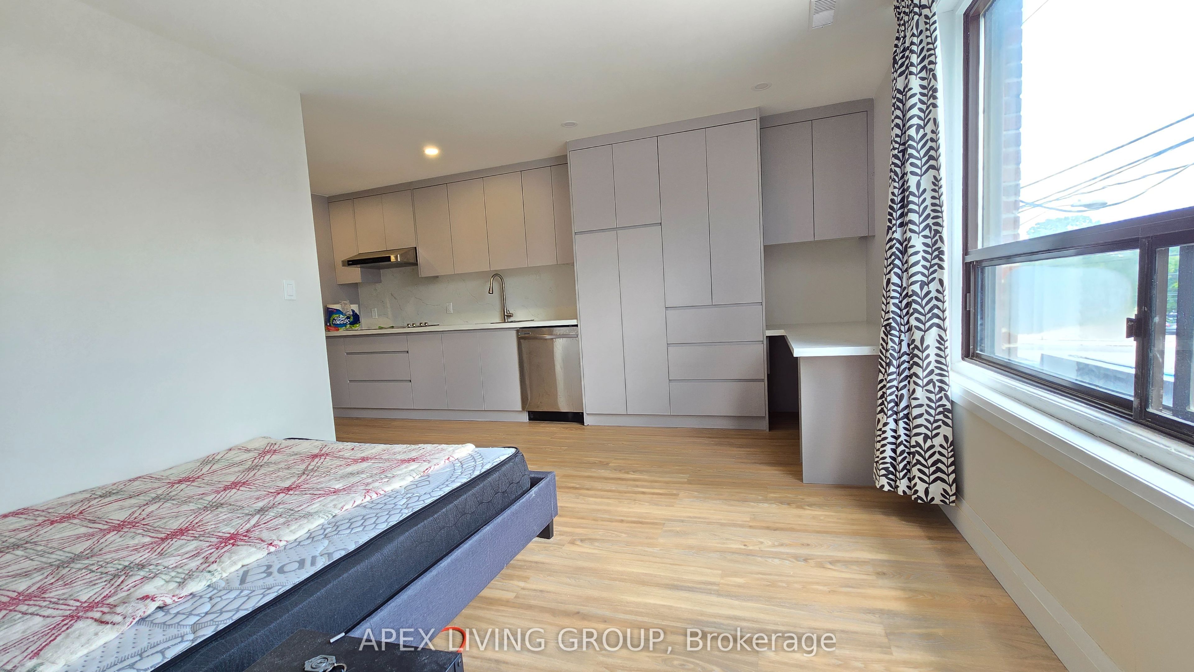10 MIMICO Avenue 2A, Toronto, ON M8V 1R1