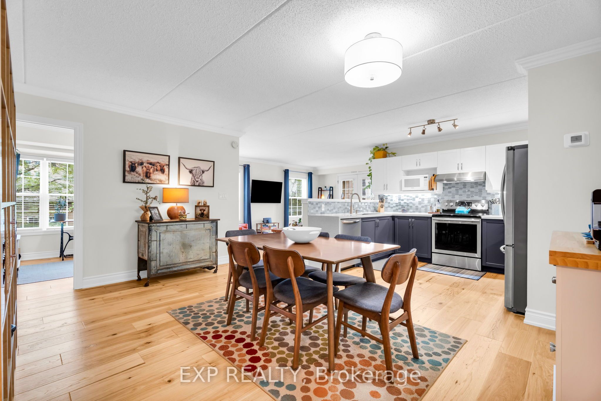 2035 Appleby Line 214, Burlington, ON L7L 7G8