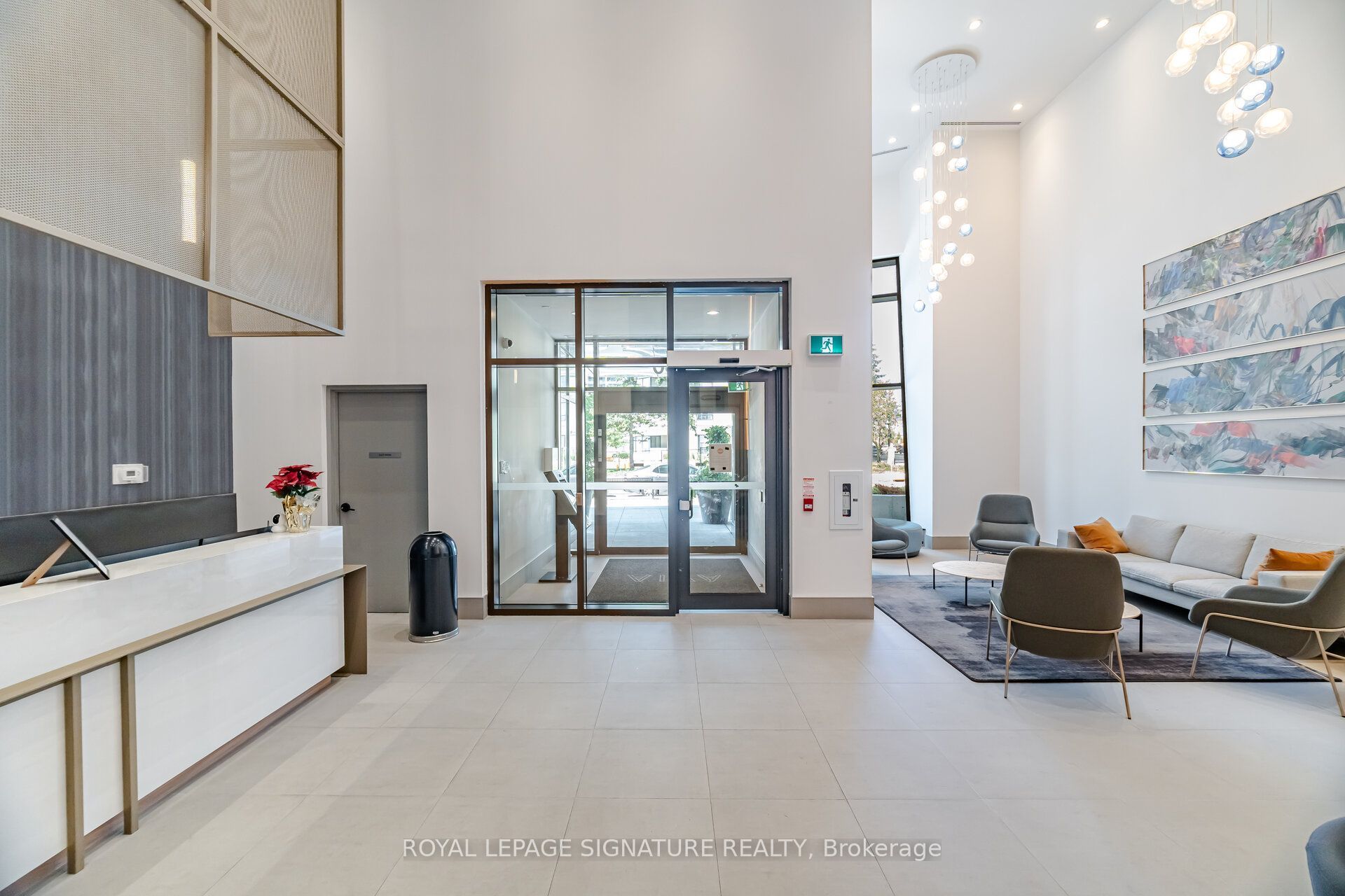 430 Square One Drive 2709, Mississauga, ON L5B 0L6 photo 3