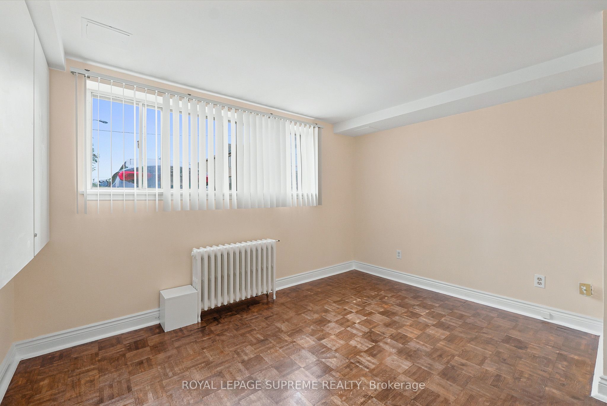 56 Dynevor Road BSMT, Toronto, ON M6E 3X1 photo 5