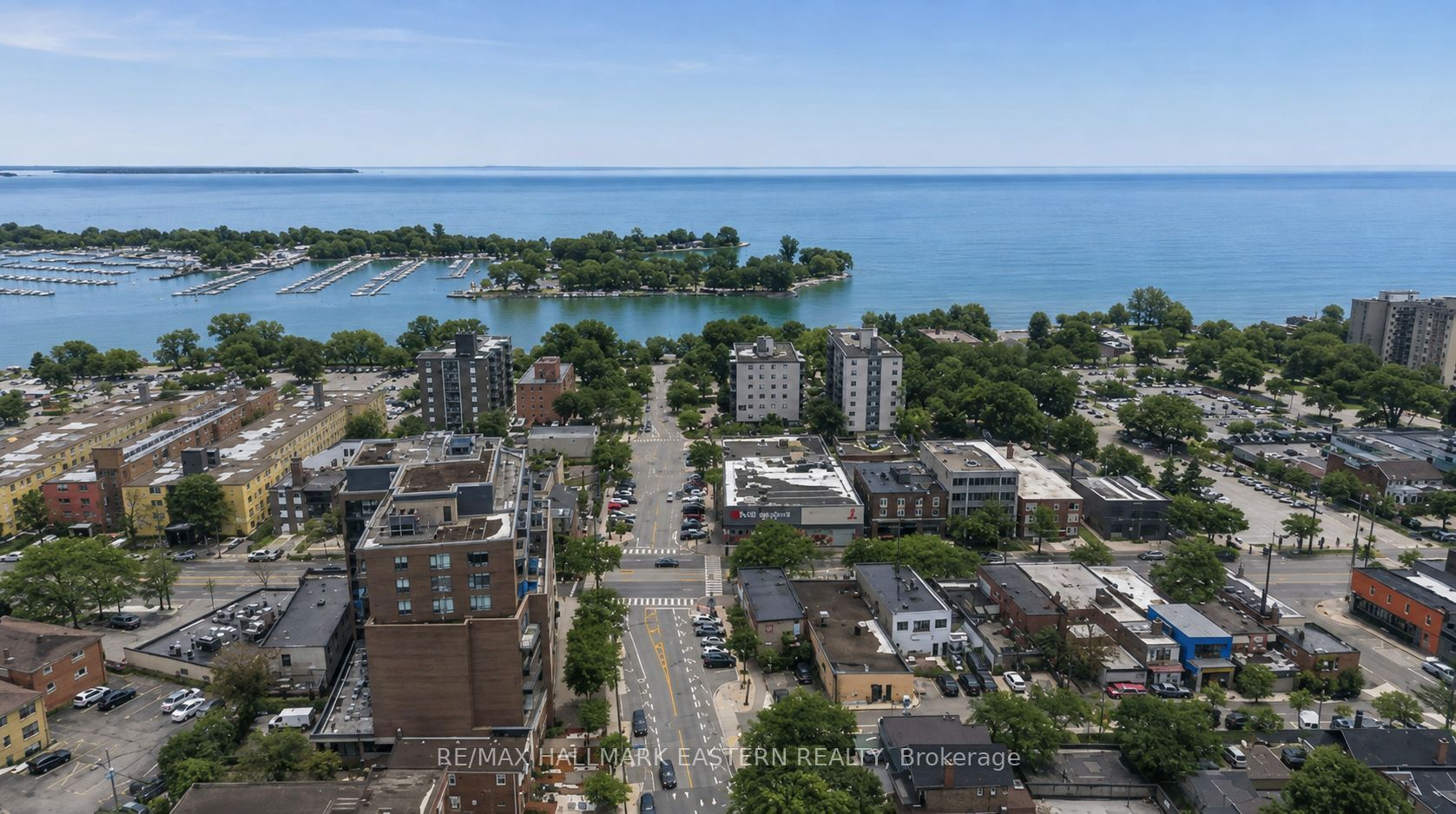 11 Superior Avenue Th3, Toronto, ON M8V 0A7 photo 4