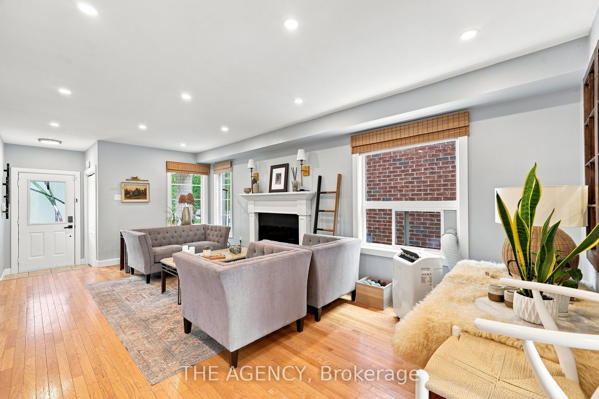 214 Pettigrew Trail, Milton, ON L9T 5X6 photo 5