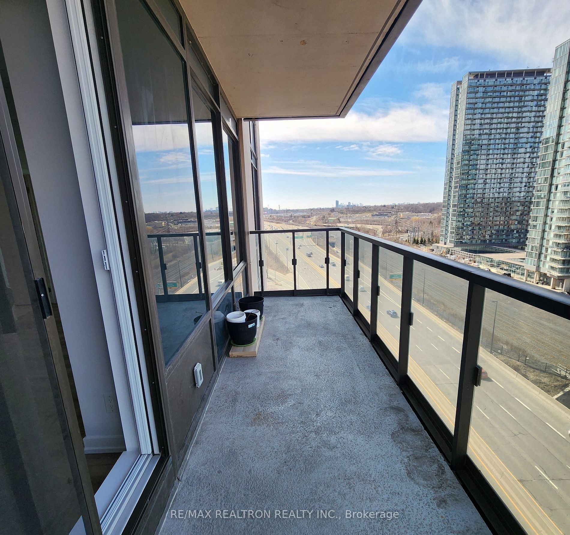 1928 Lake Shore Boulevard W 1516, Toronto, ON M6S 0B1 photo 3