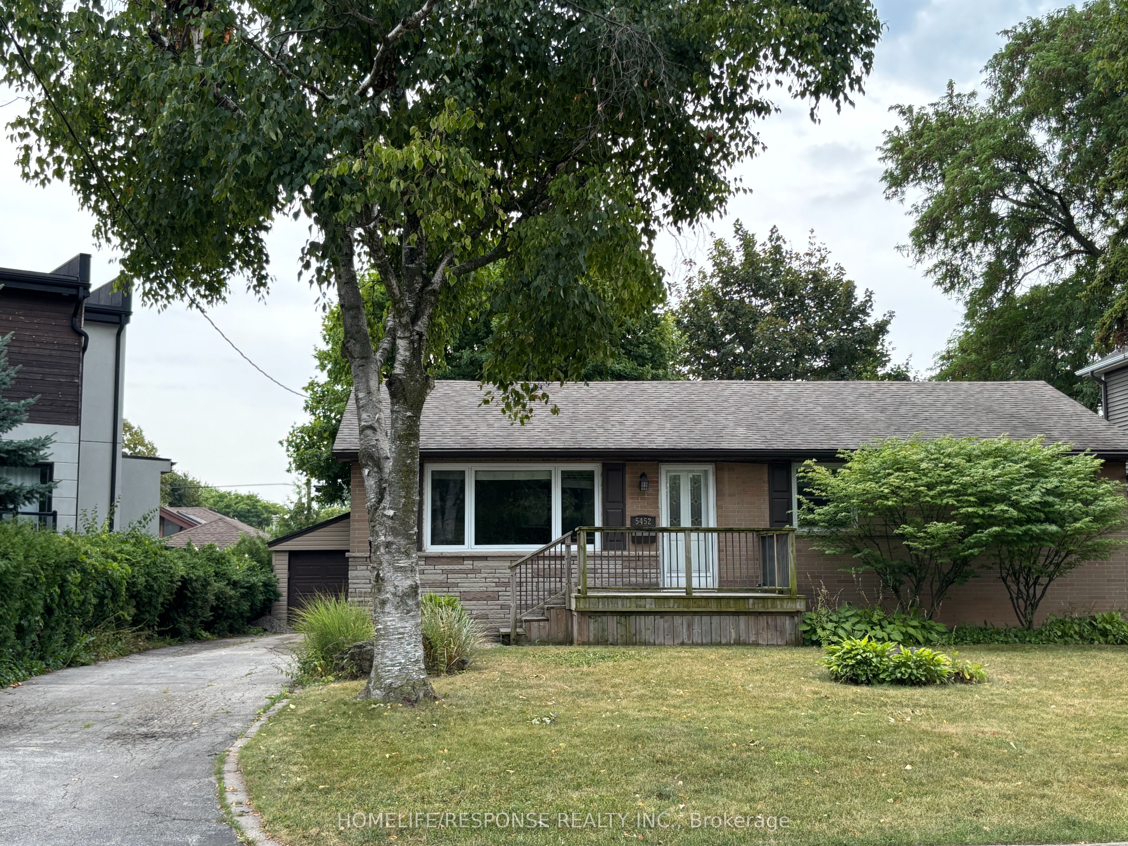 5452 CROYDON Road, Burlington, ON L7L 3J4