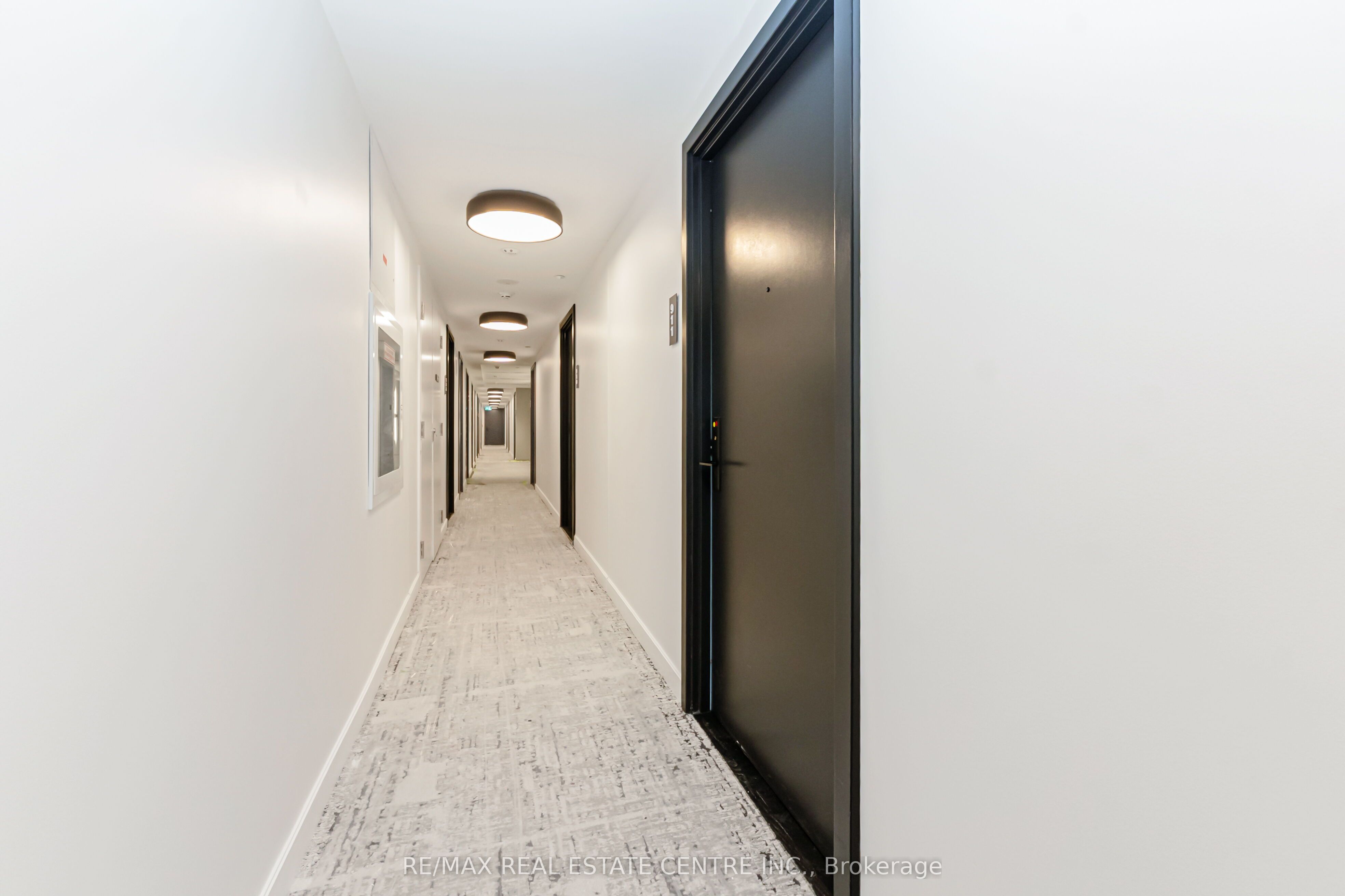 3009 Novar Road 911, Mississauga, ON L5B 0P9 photo 3