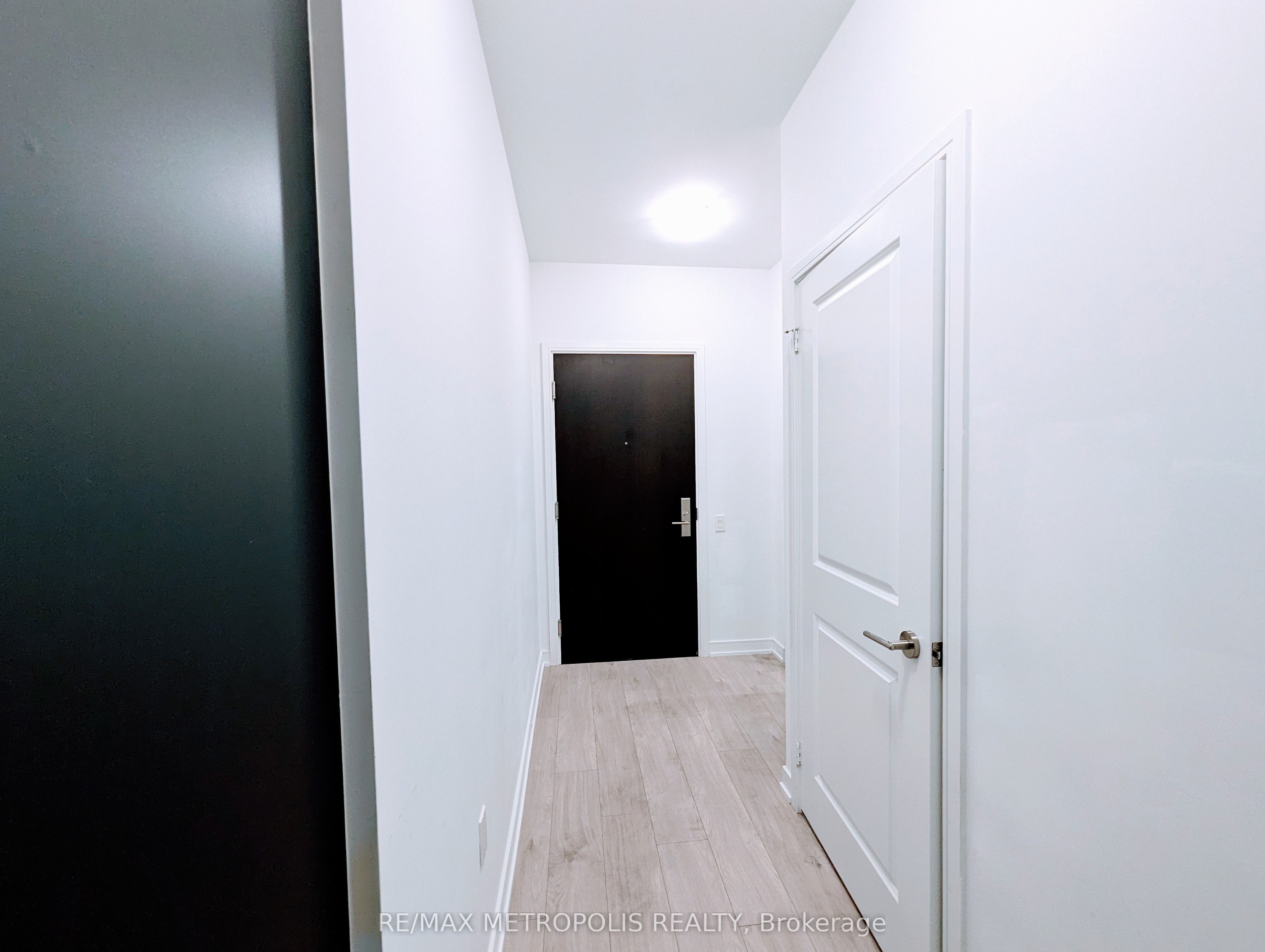 8 Nahani Way 3403, Mississauga, ON L4Z 0C6 photo 4