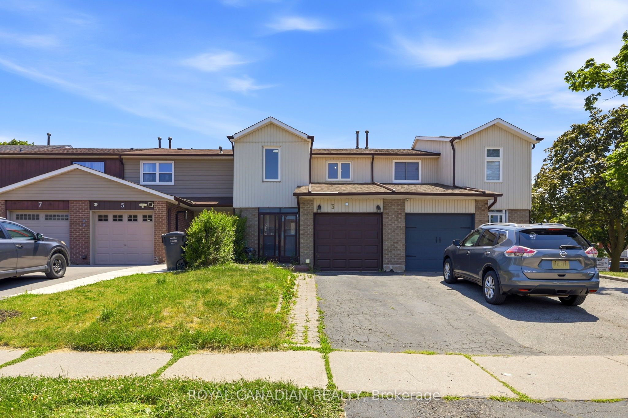 3 Gilmore Drive, Brampton, ON L6V 3K3 photo 2