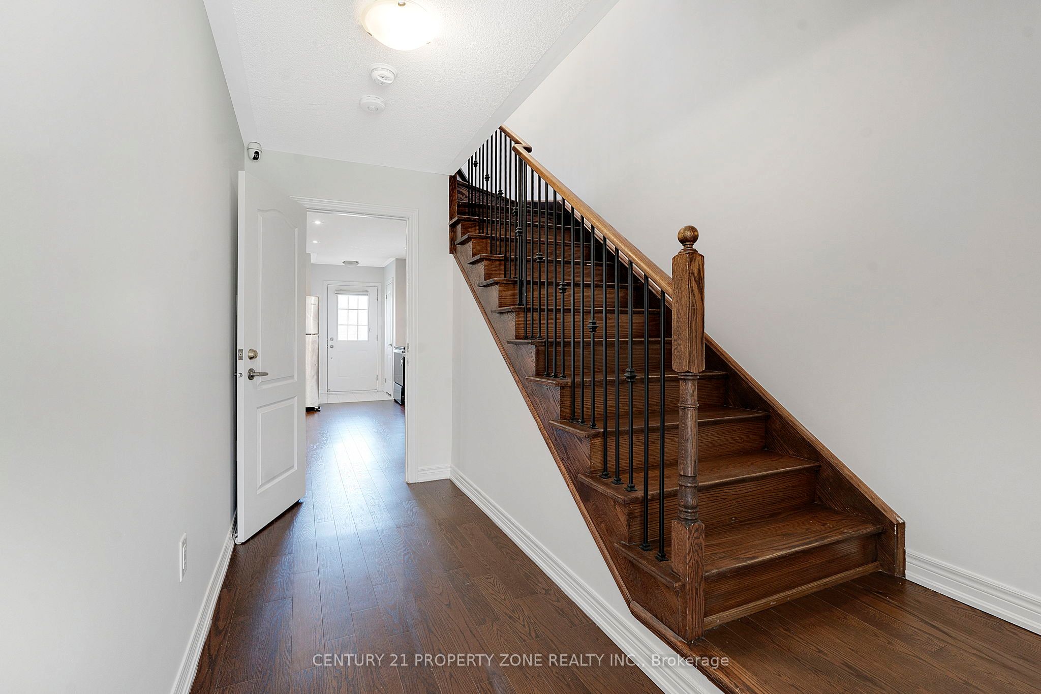 25 Hashmi Place, Brampton, ON L6Y 0H8 photo 5