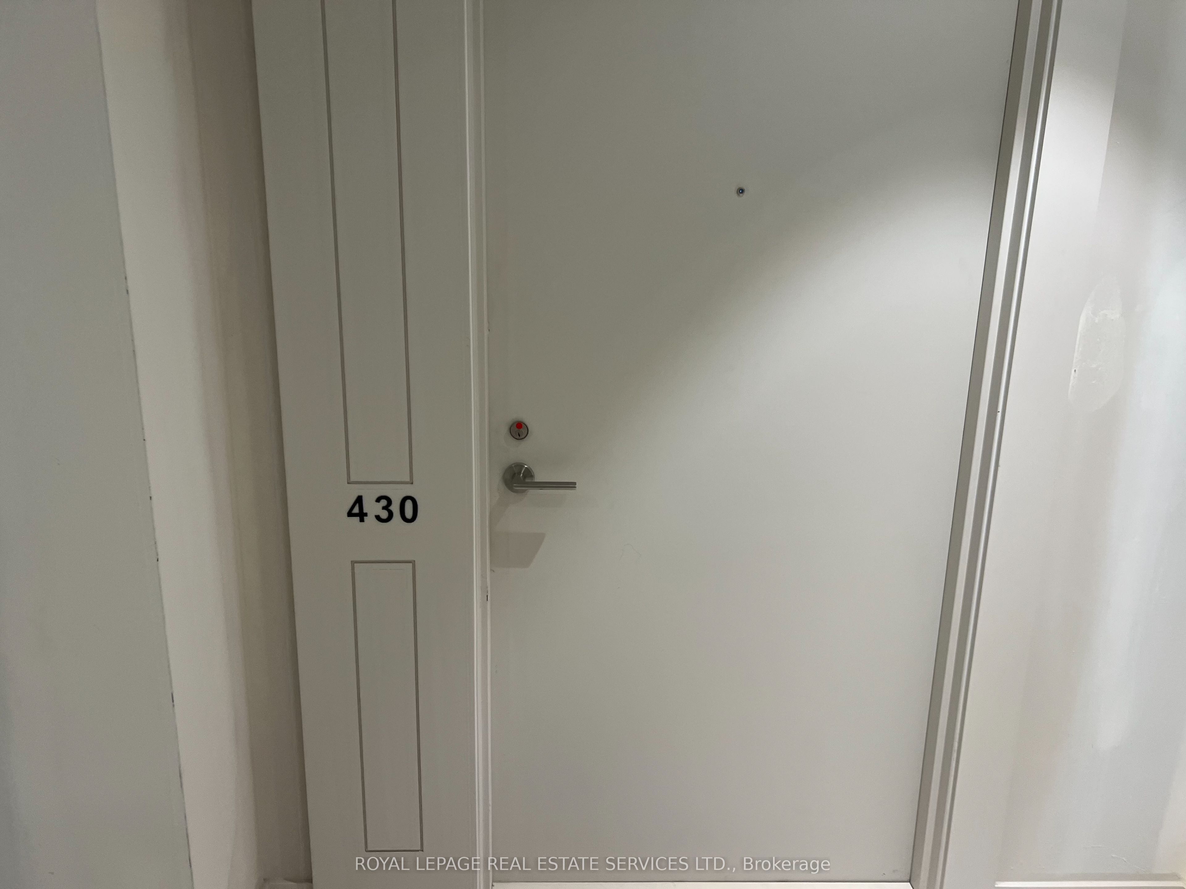4010 Eglinton Avenue W 430, Toronto, ON M9A 0G5 photo 3