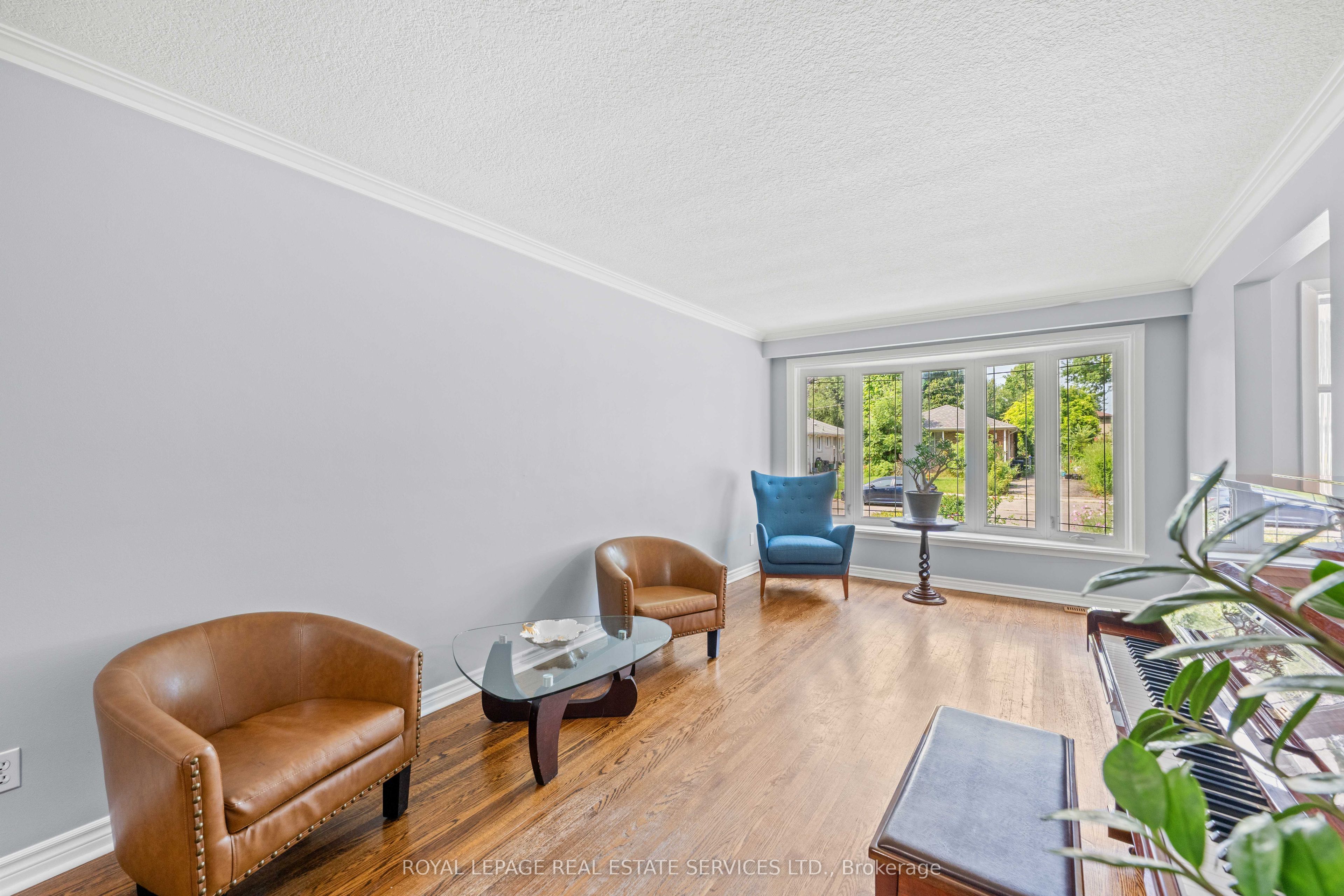 102 Wareside Road, Toronto, ON M9C 3B6 photo 5