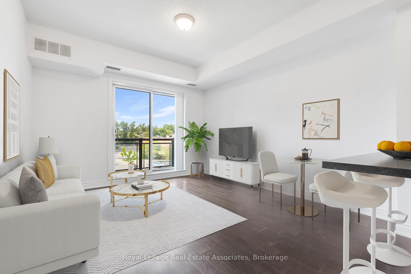 3170 Erin Mills Parkway 321, Mississauga, ON L5L 0B6 photo 3