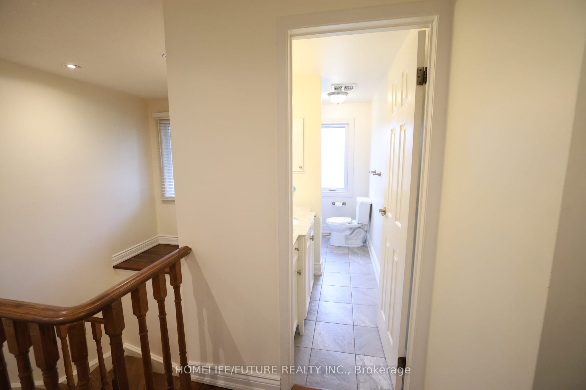 6320 Millers Grove, Mississauga, ON L5N 3H7 photo 4