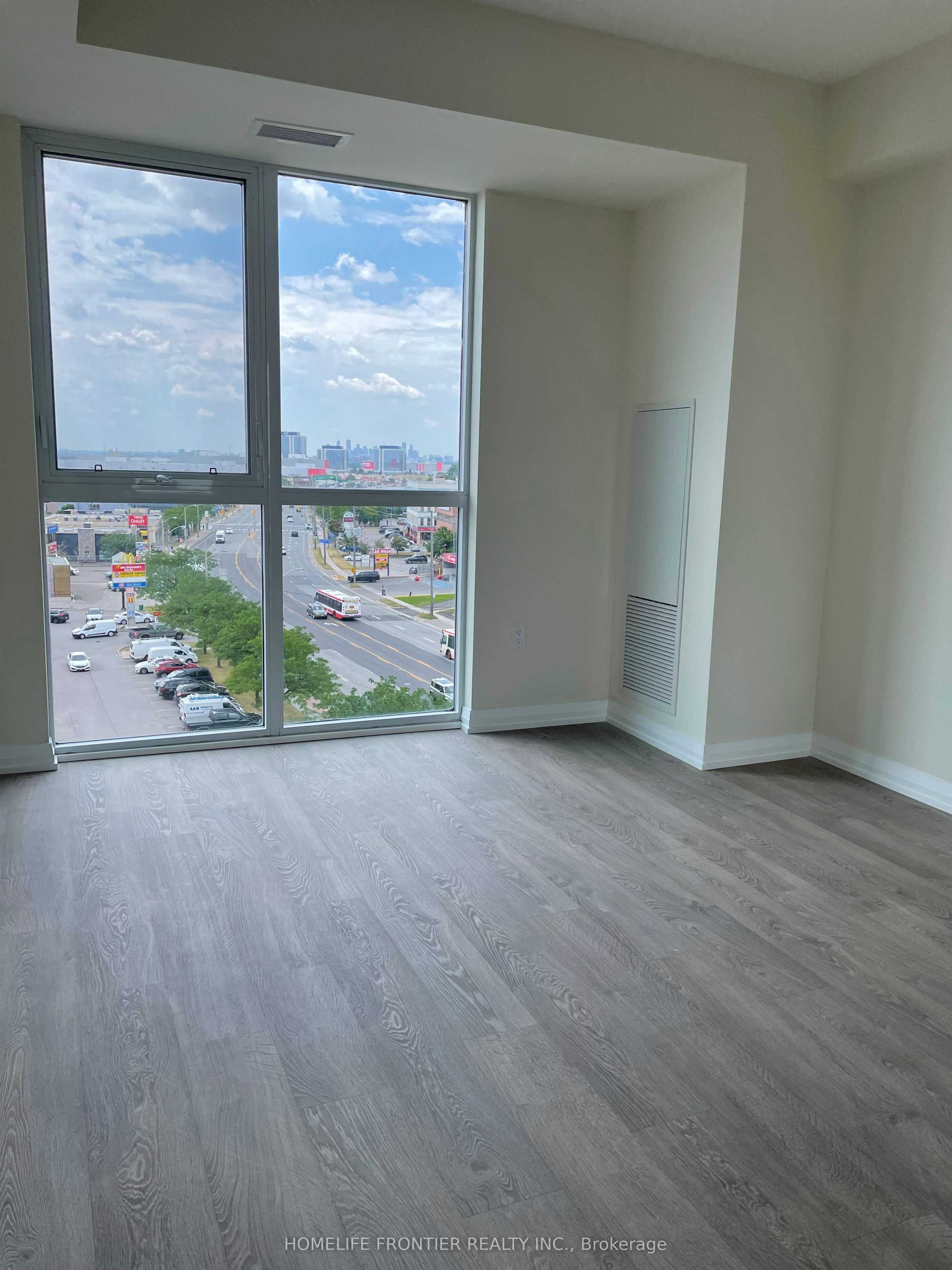 50 THOMAS RILEY Road NW 609, Toronto, ON M9N 0C5 photo 3
