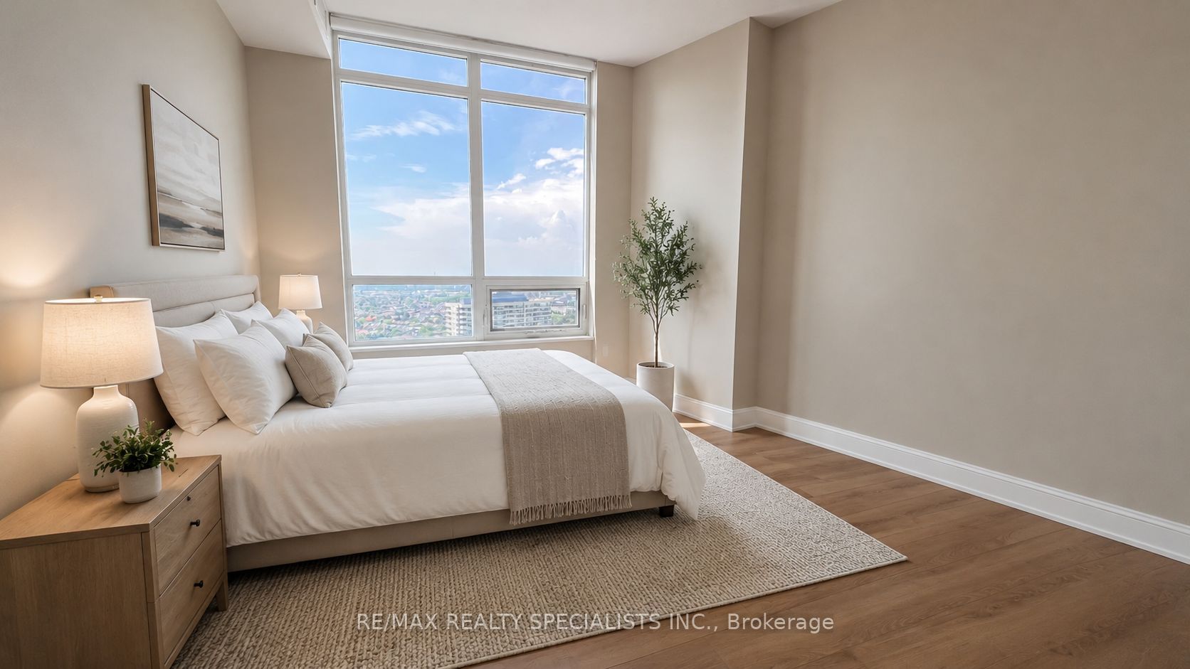 330 Burnhamthorpe Road W 2702, Mississauga, ON L5B 0E1 photo 3