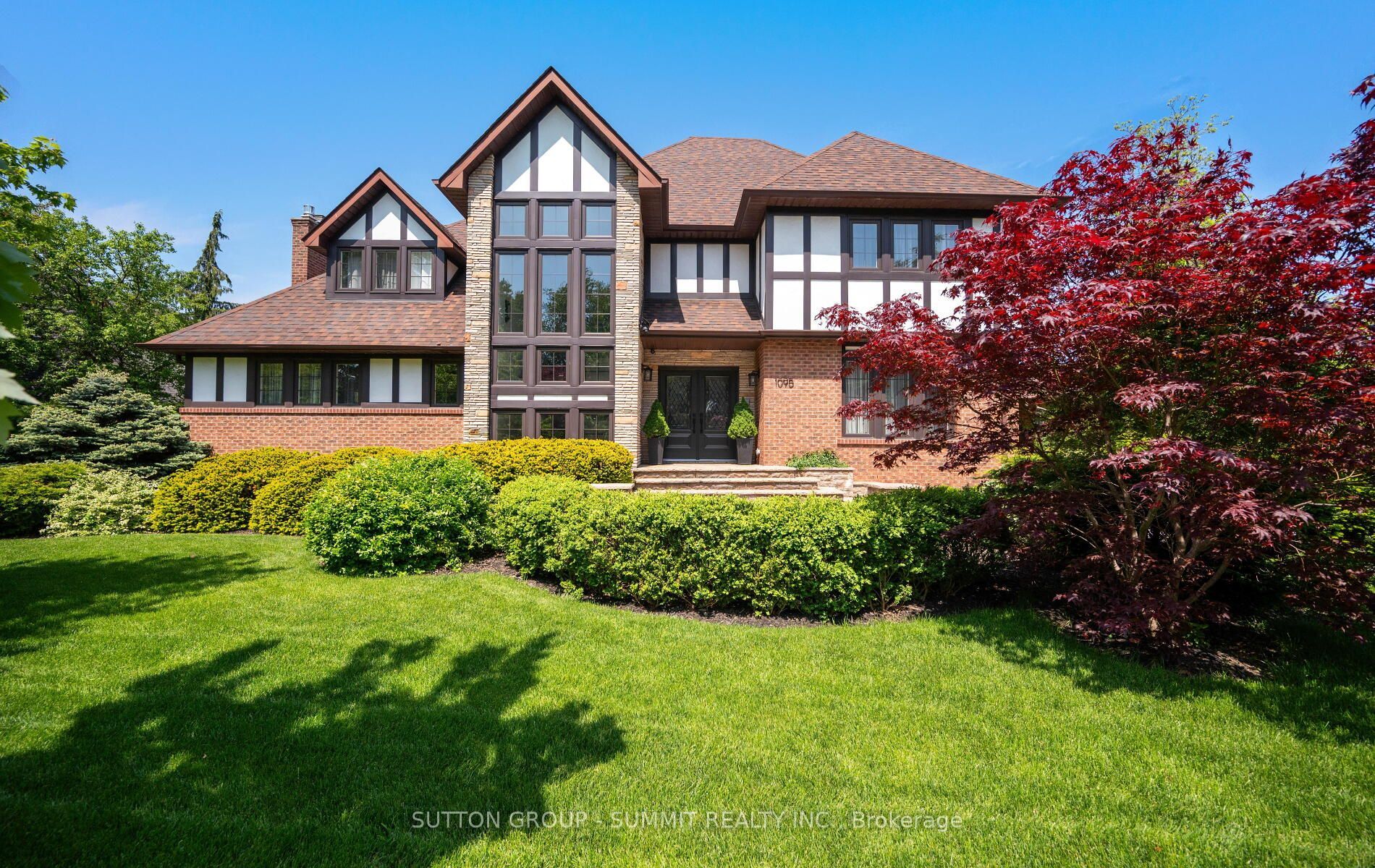 1095 Geran Crescent, Mississauga, ON L5H 4A9 photo 4