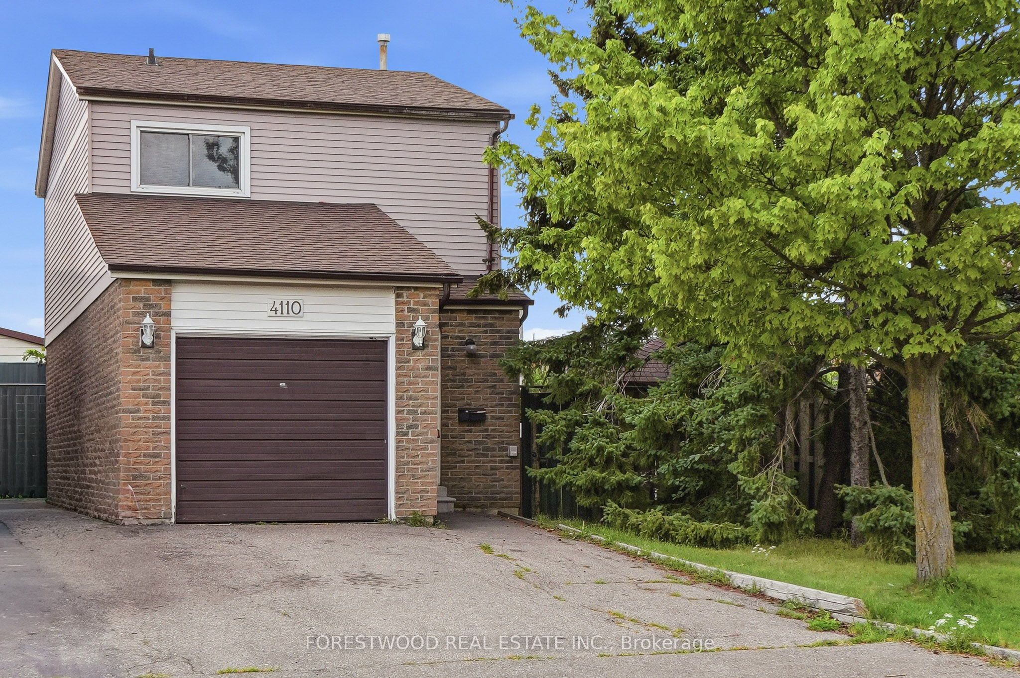 4110 Quaker Hill Drive, Mississauga, ON L5C 3M3 photo 2