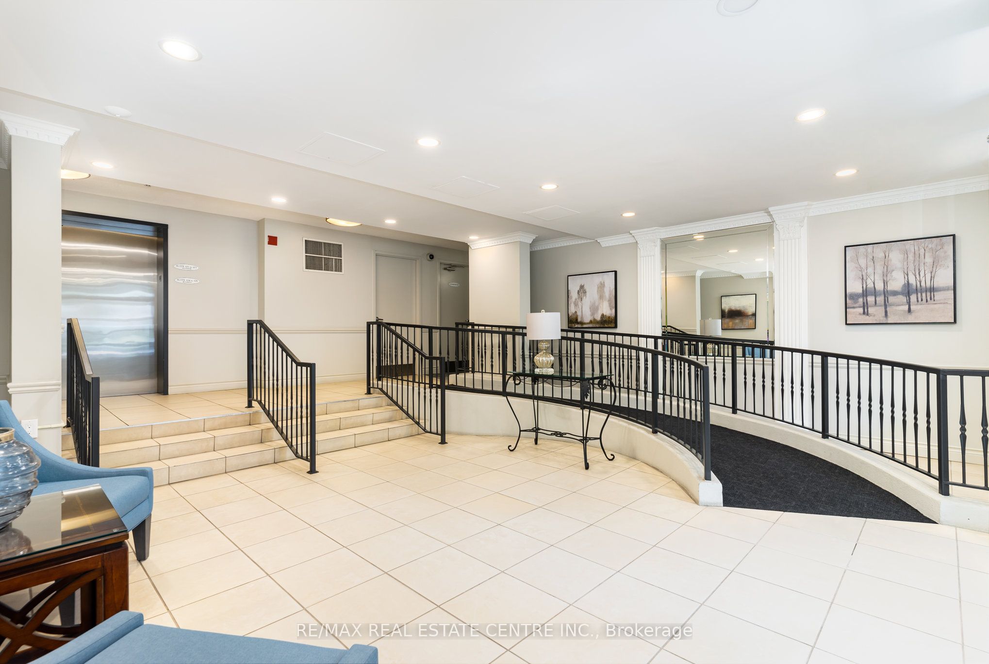 2301 Parkhaven Boulevard 410, Oakville, ON L6H 6V6 photo 3