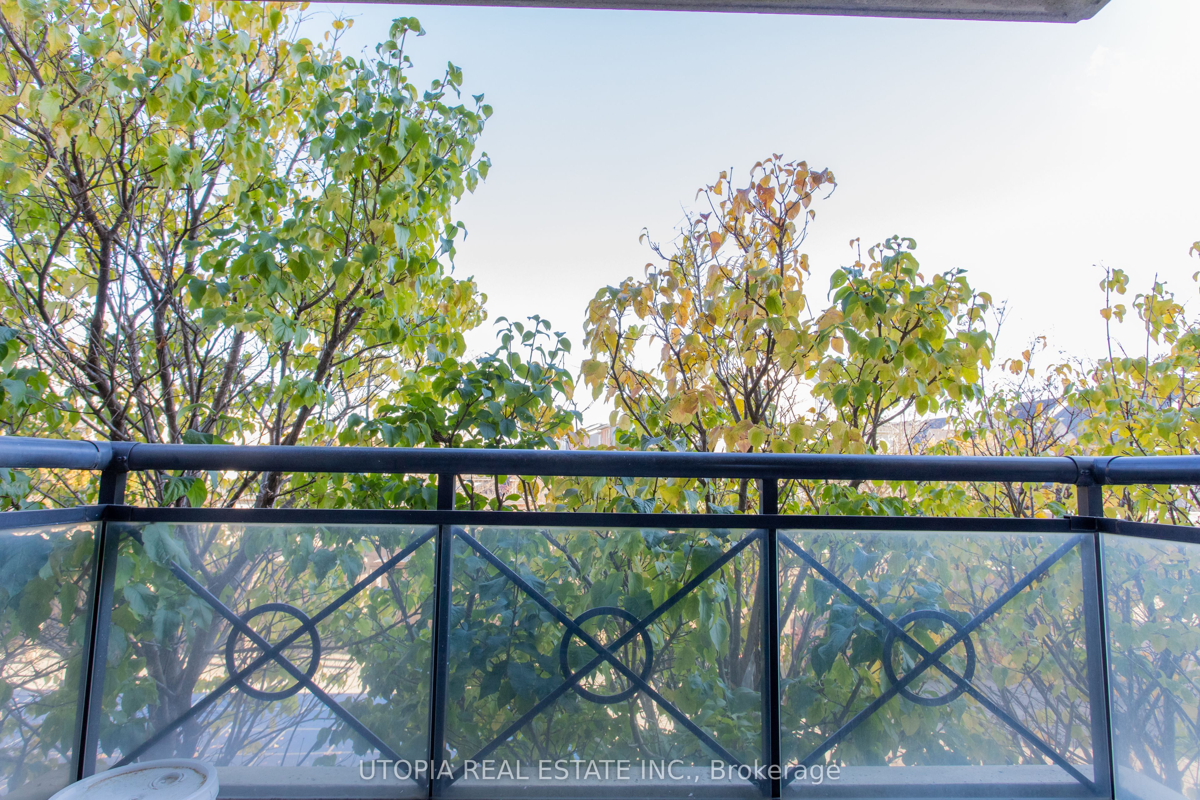 2365 Central Park Drive 205, Oakville, ON L6H 0C7
