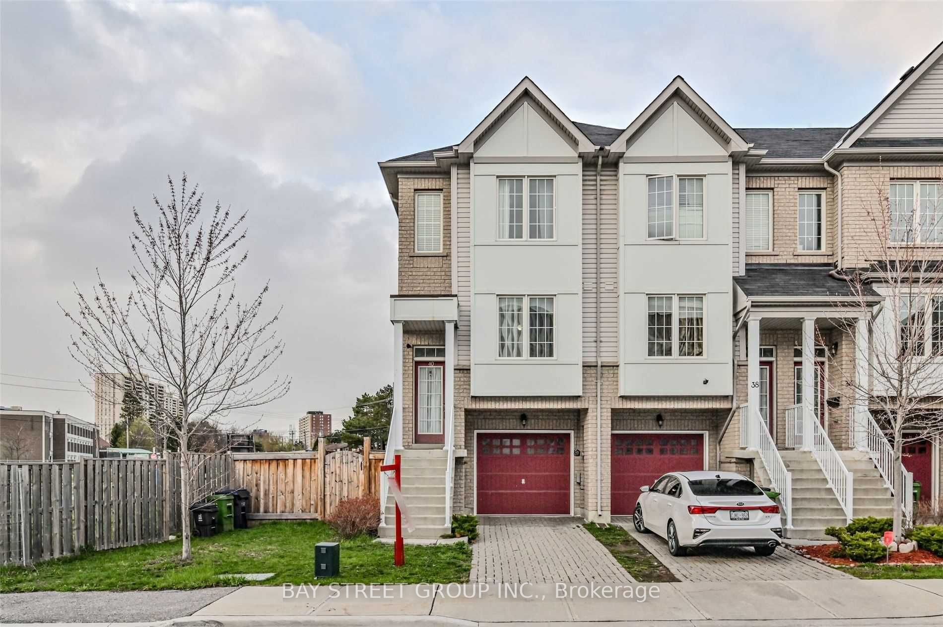 40 Mantello Drive, Toronto, ON M3J 0H5