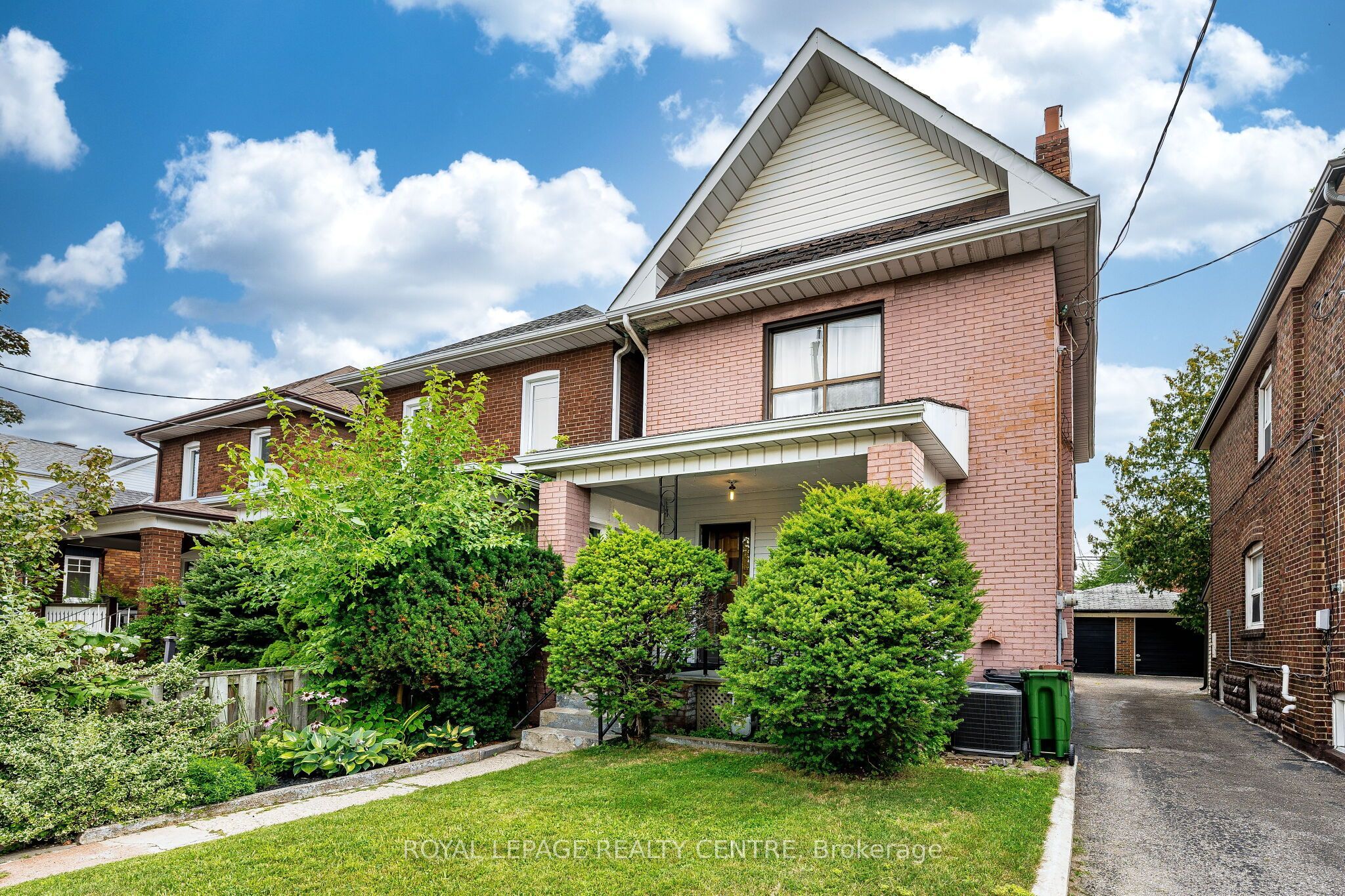 115 Priscilla Avenue, Toronto, ON M6S 3W4 photo 2