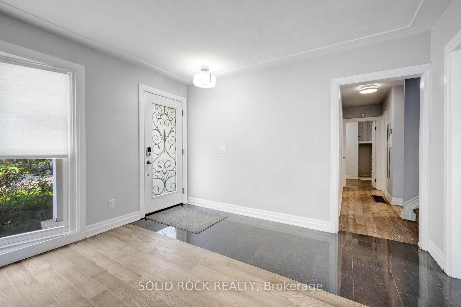 5372 Spruce Avenue, Burlington, ON L7L 1N7 photo 3