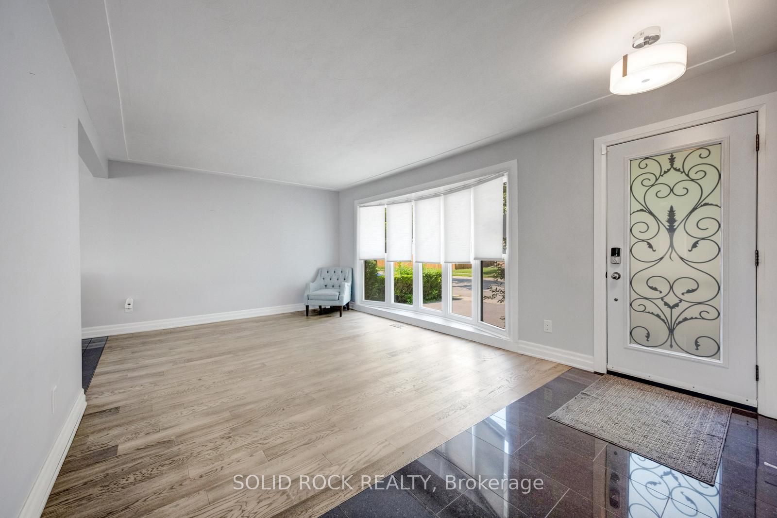 5372 Spruce Avenue, Burlington, ON L7L 1N7 photo 4