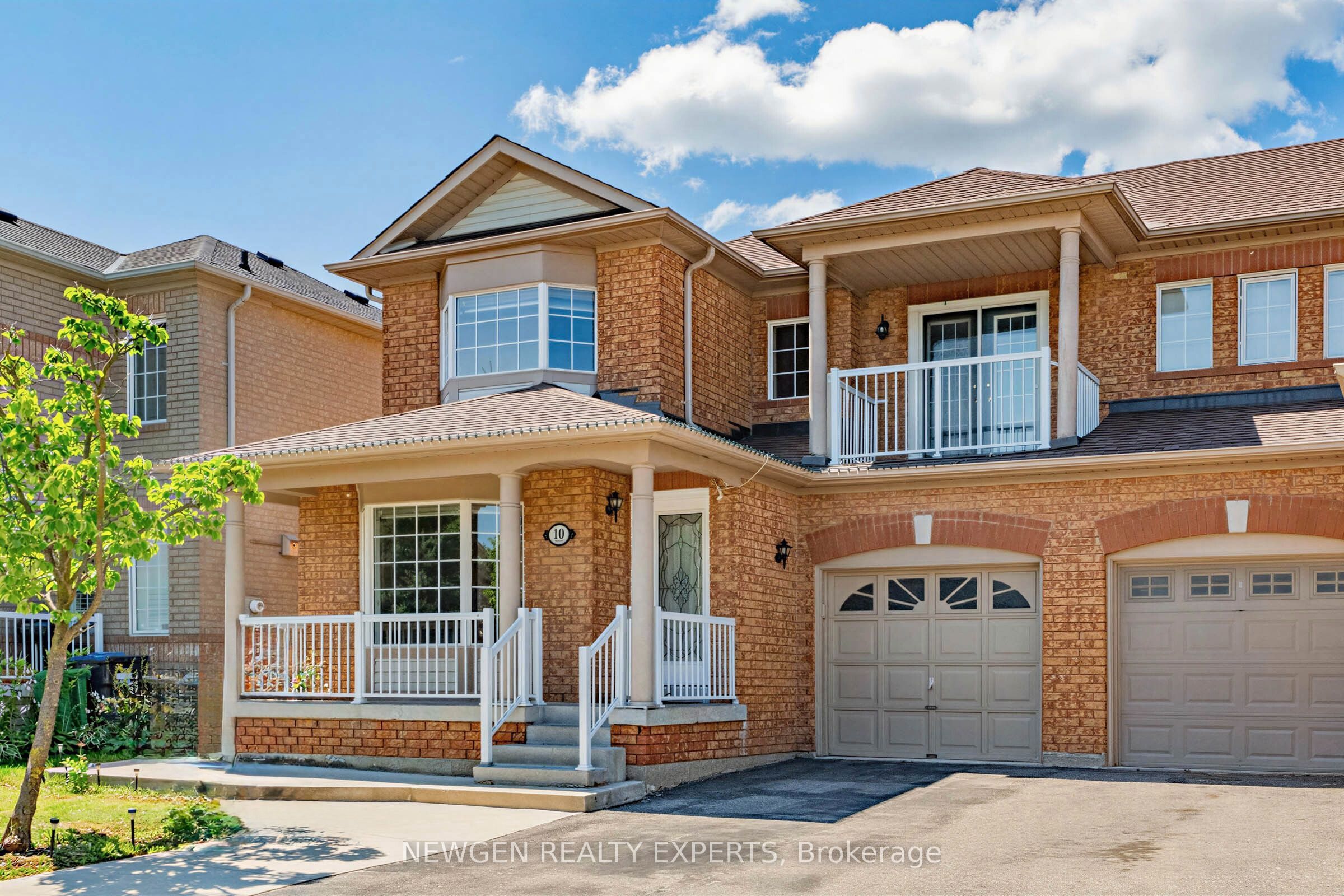 10 Checkerberry Crescent, Brampton, ON L6R 2T2 photo 3