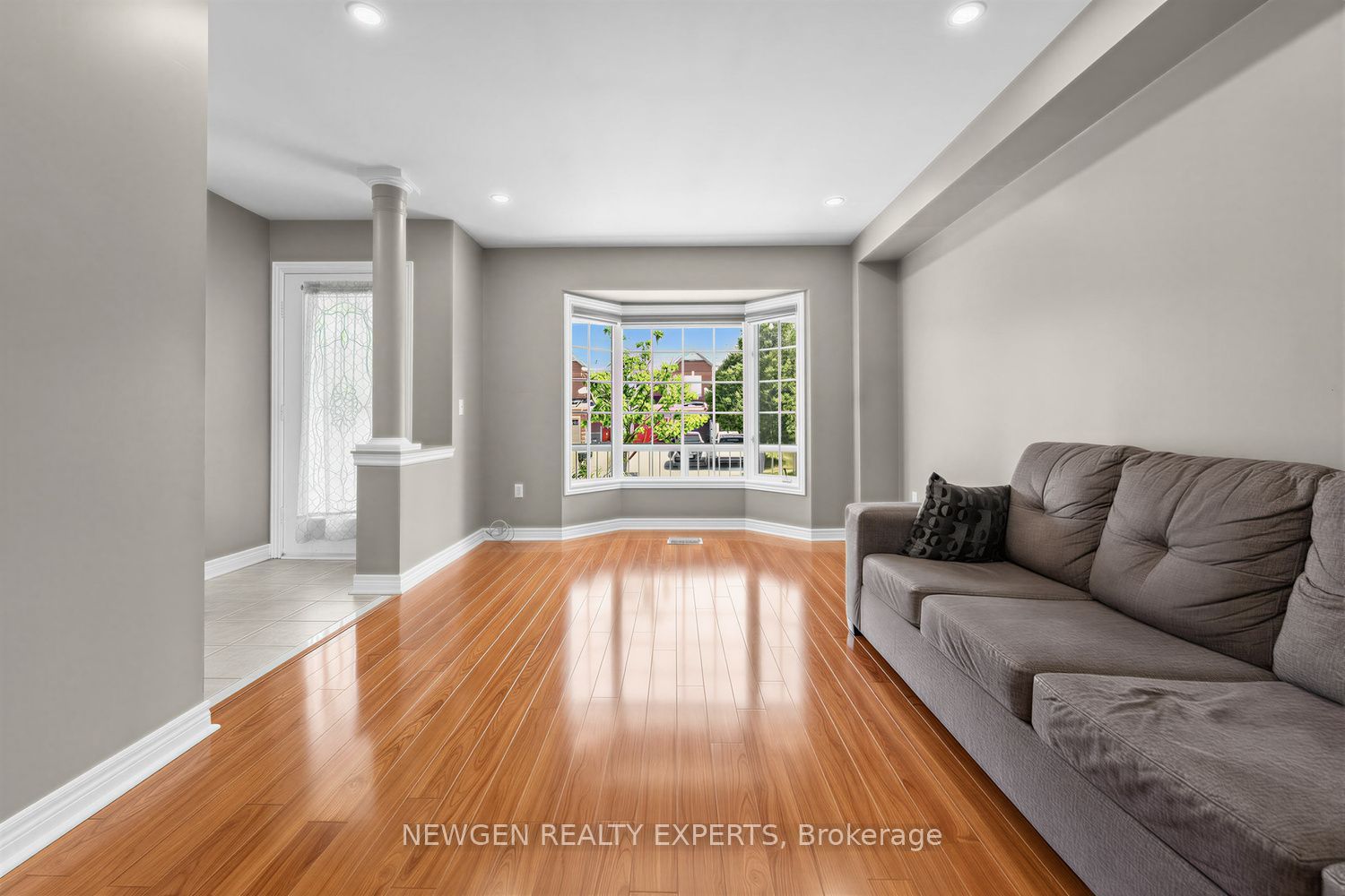 10 Checkerberry Crescent, Brampton, ON L6R 2T2 photo 5