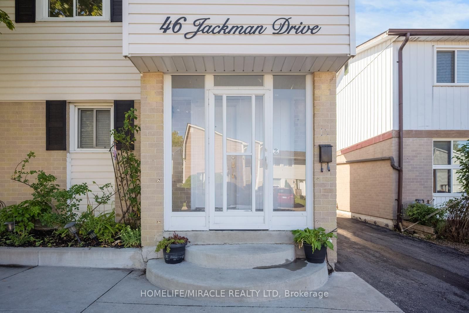 46 Jackman Drive, Brampton, ON L6S 2L9 photo 2