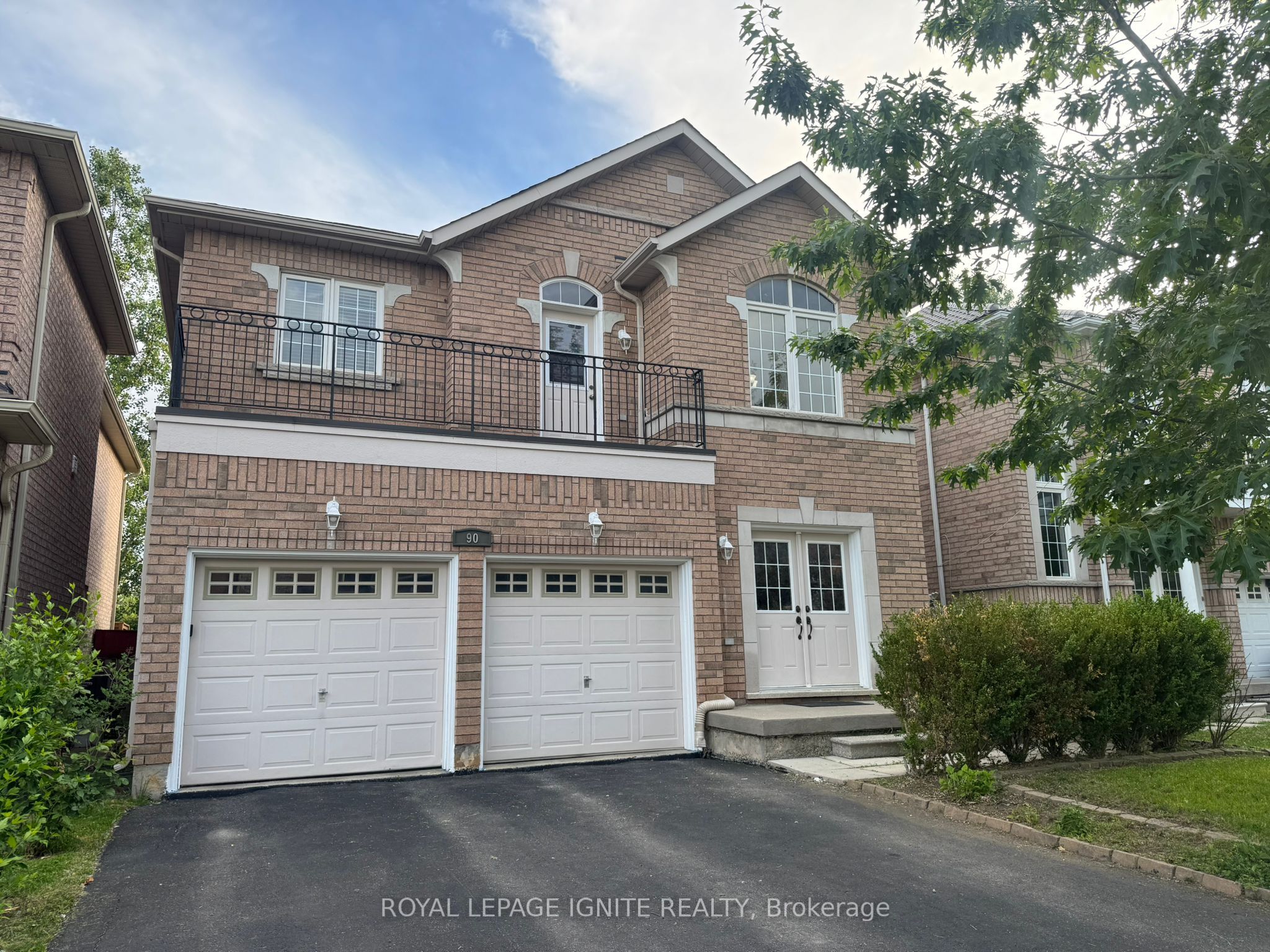 90 Sir Jacobs Crescent, Brampton, ON L7A 3T5 photo 2