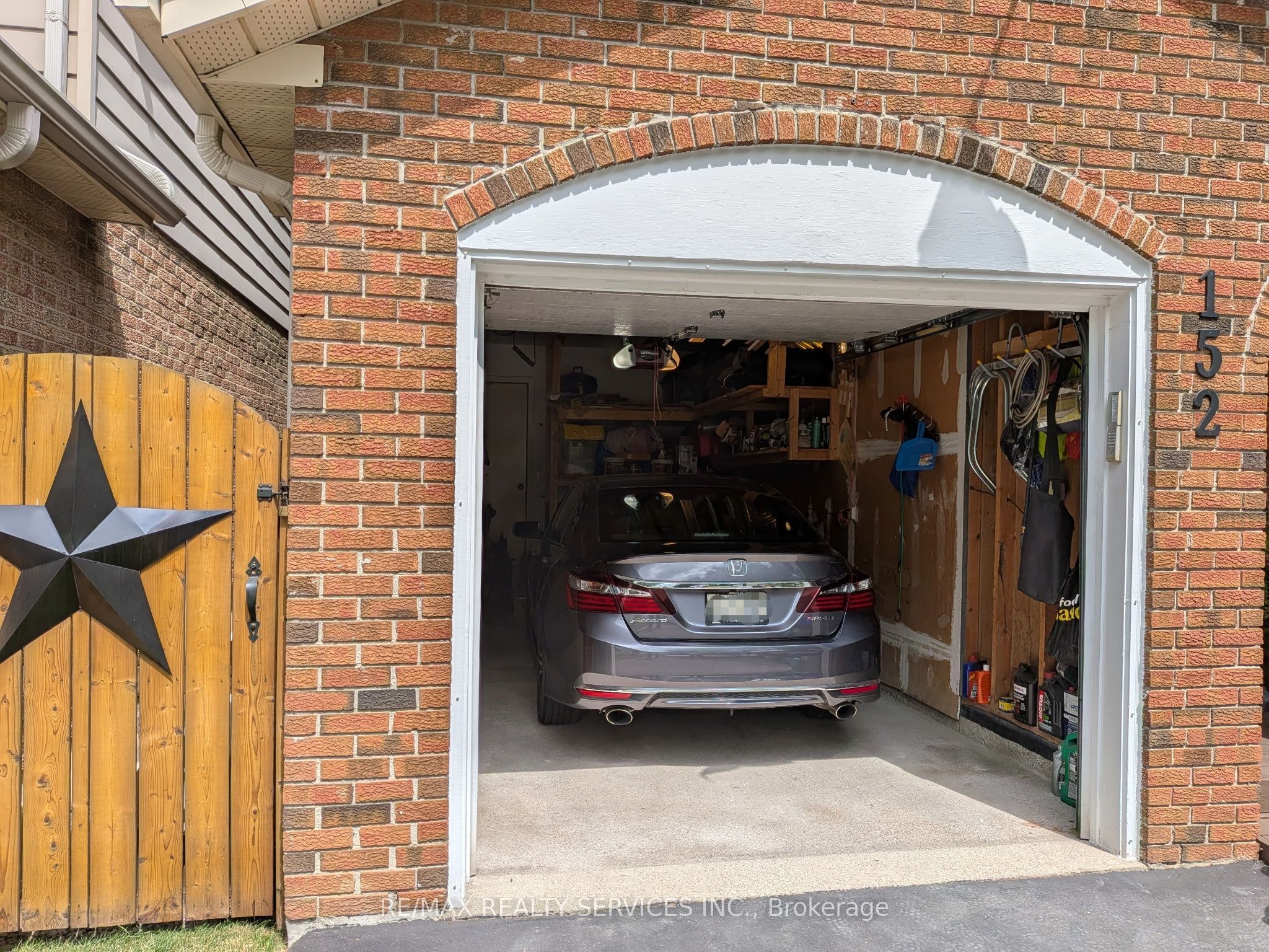152 Weybridge Trail, Brampton, ON L6V 3W2 photo 4