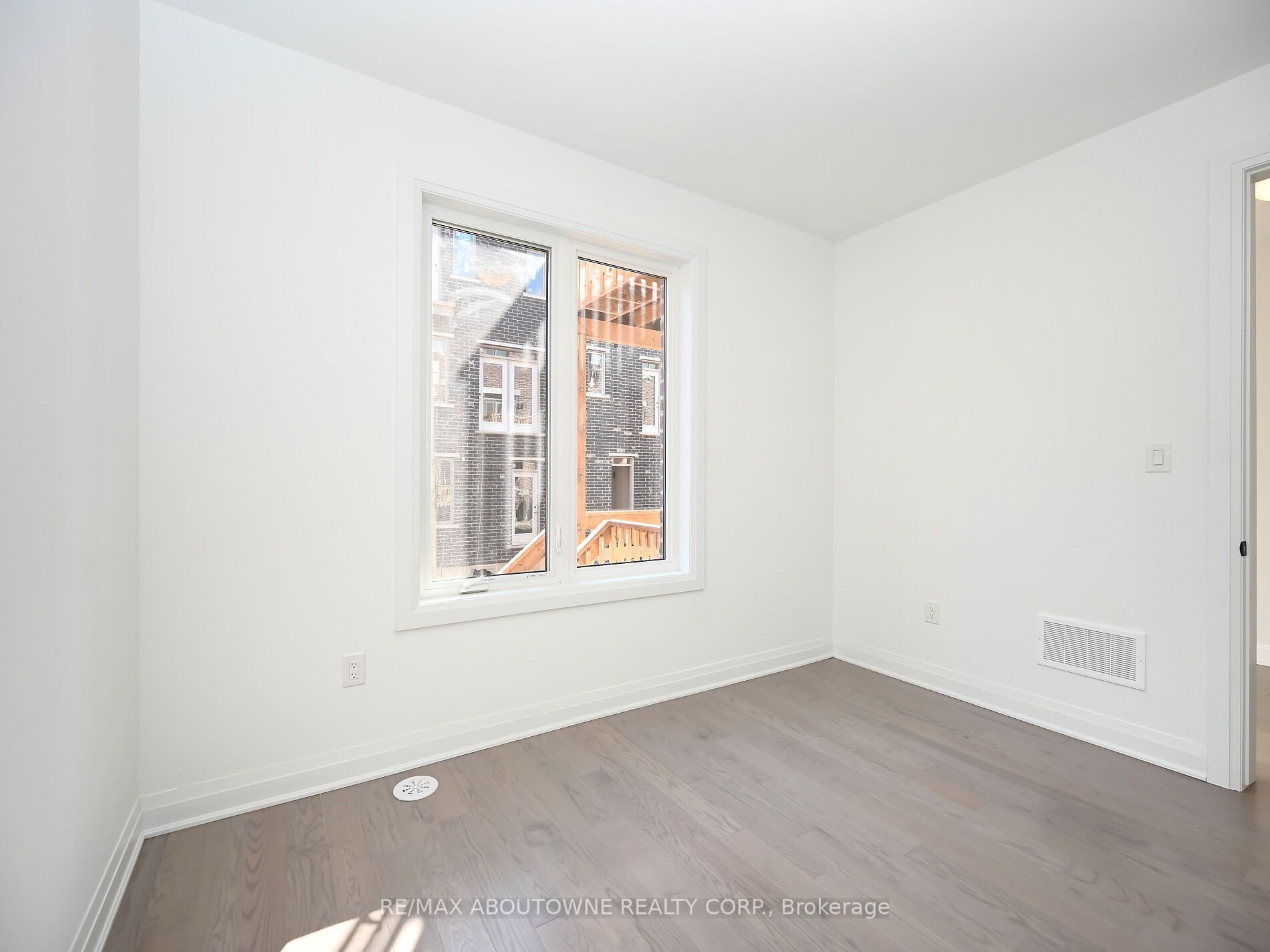 4088 Kadic Terrace, Mississauga, ON L5M 2S8 photo 5