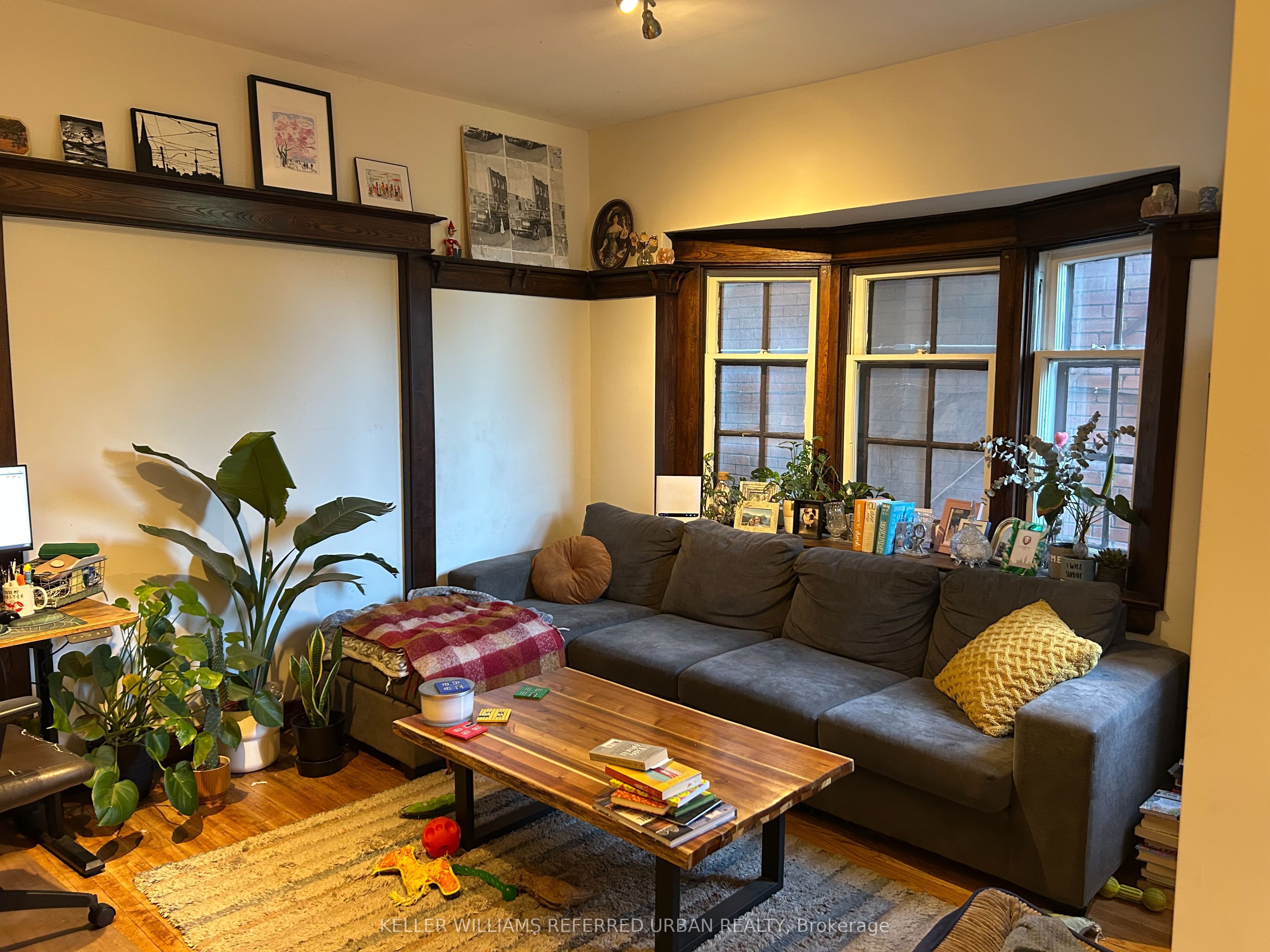 26 Indian Trail Lower, Toronto, ON M6R 1Z7 photo 4