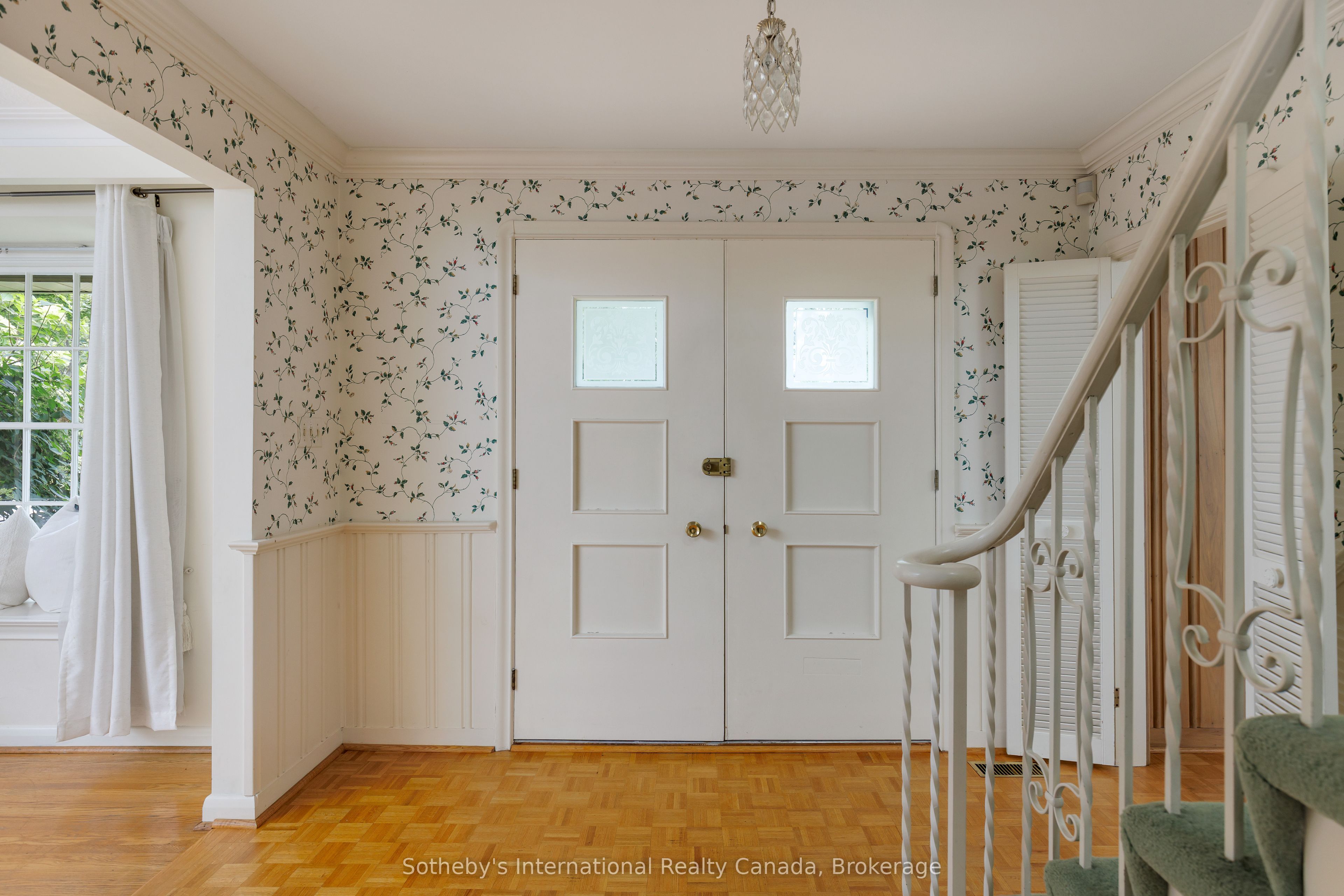 174 Claxton Drive, Oakville, ON L6J 4N9 photo 3