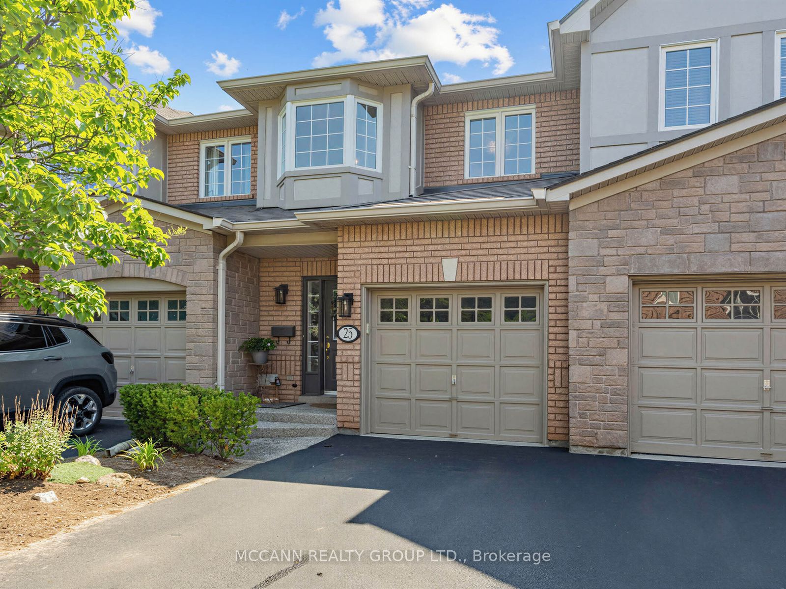 1050 Grand Boulevard 25, Oakville, ON L6H 2S5