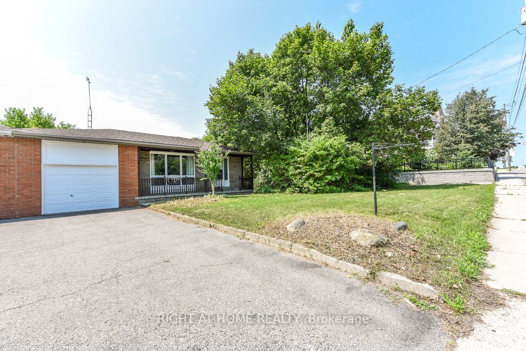 110 Main N Street, Milton, ON L0P 1B0