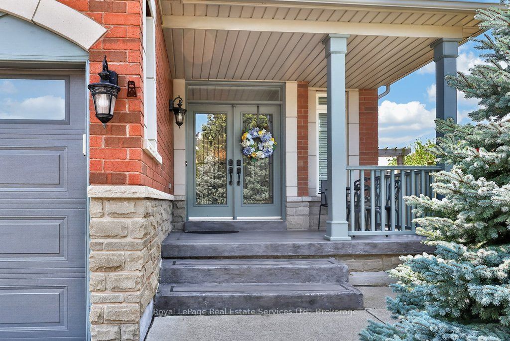 2070 Willhaven Trail, Oakville, ON L6M 5G3 photo 2