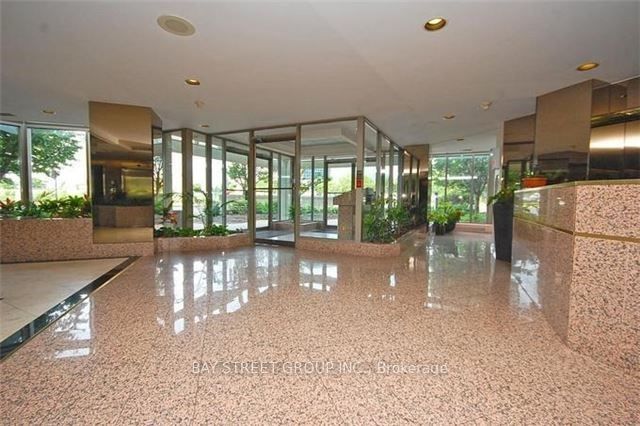 400 Webb Drive 2203, Mississauga, ON L5B 3Z7 photo 3