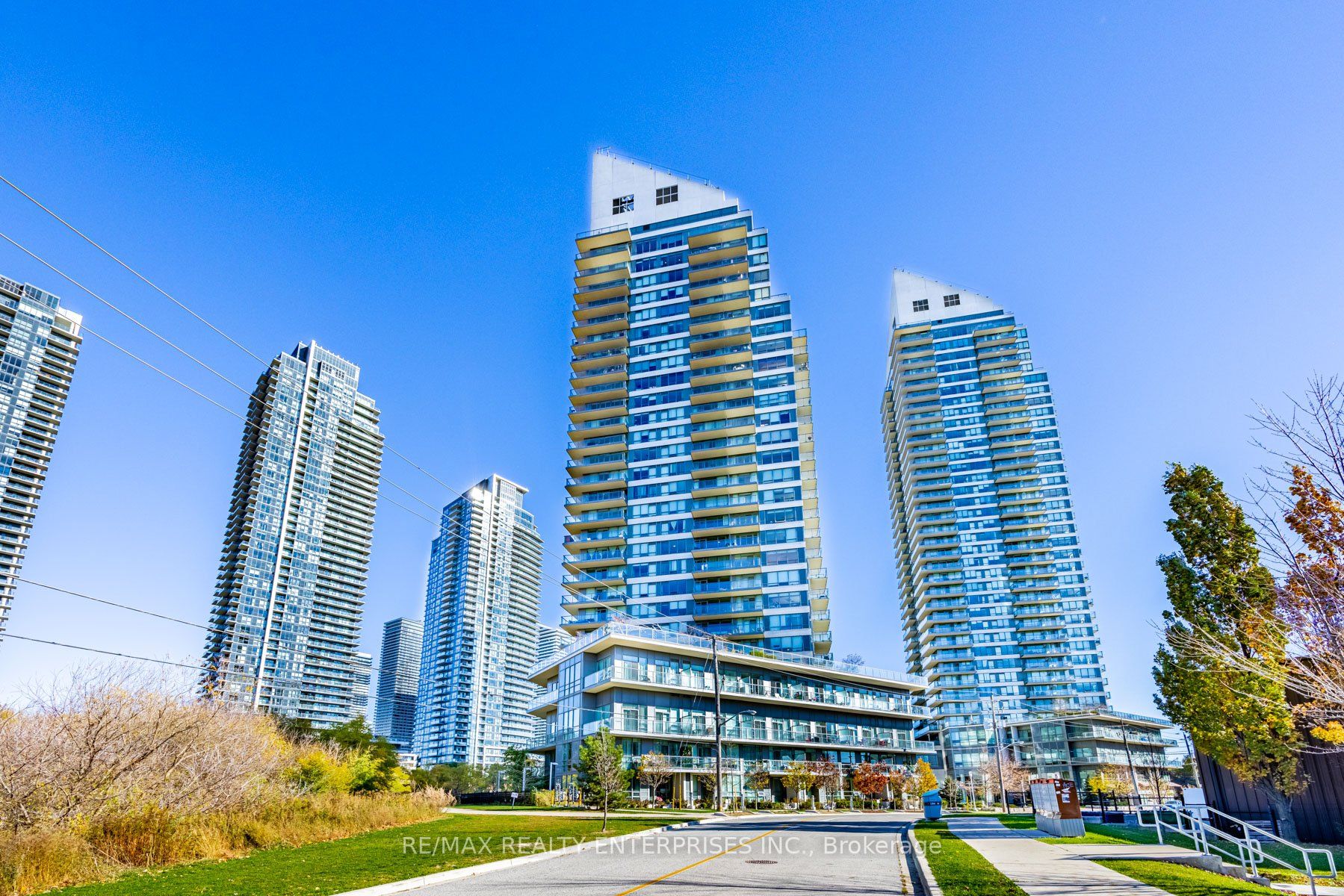 15 Legion Road 304, Toronto, ON M8V 0A9