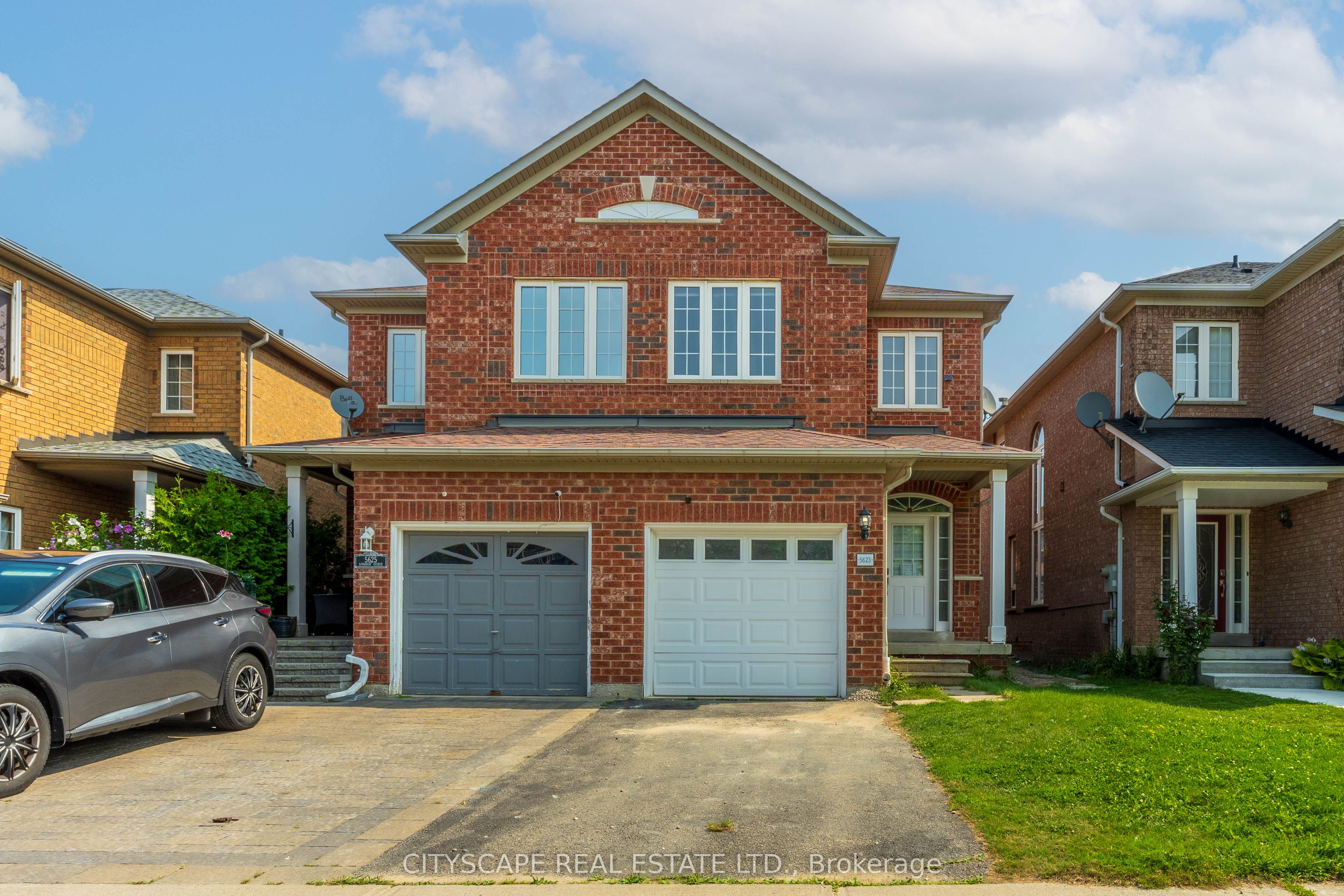 5623 Longboat Avenue, Mississauga, ON L5M 7E5