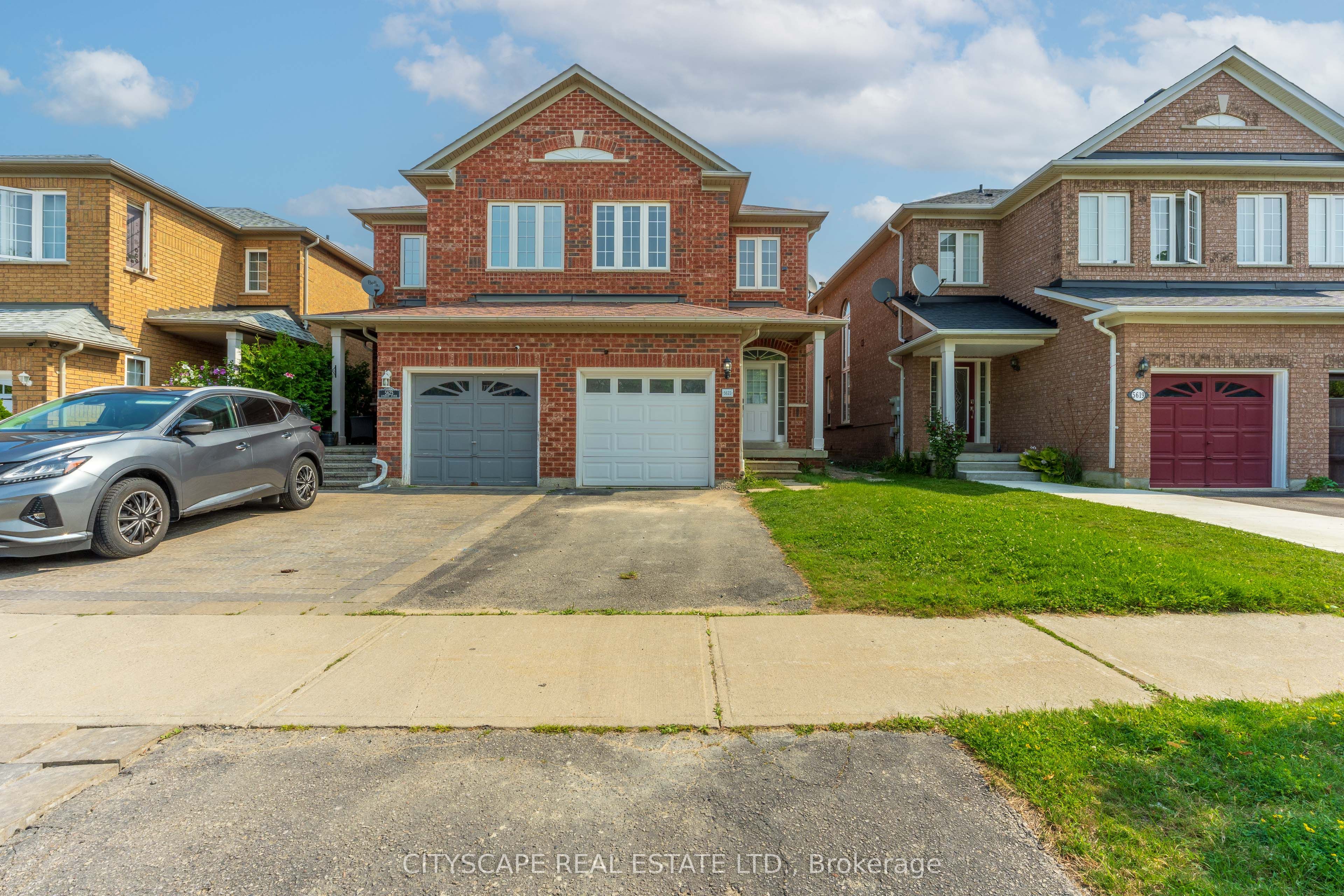 5623 Longboat Avenue, Mississauga, ON L5M 7E5 photo 3