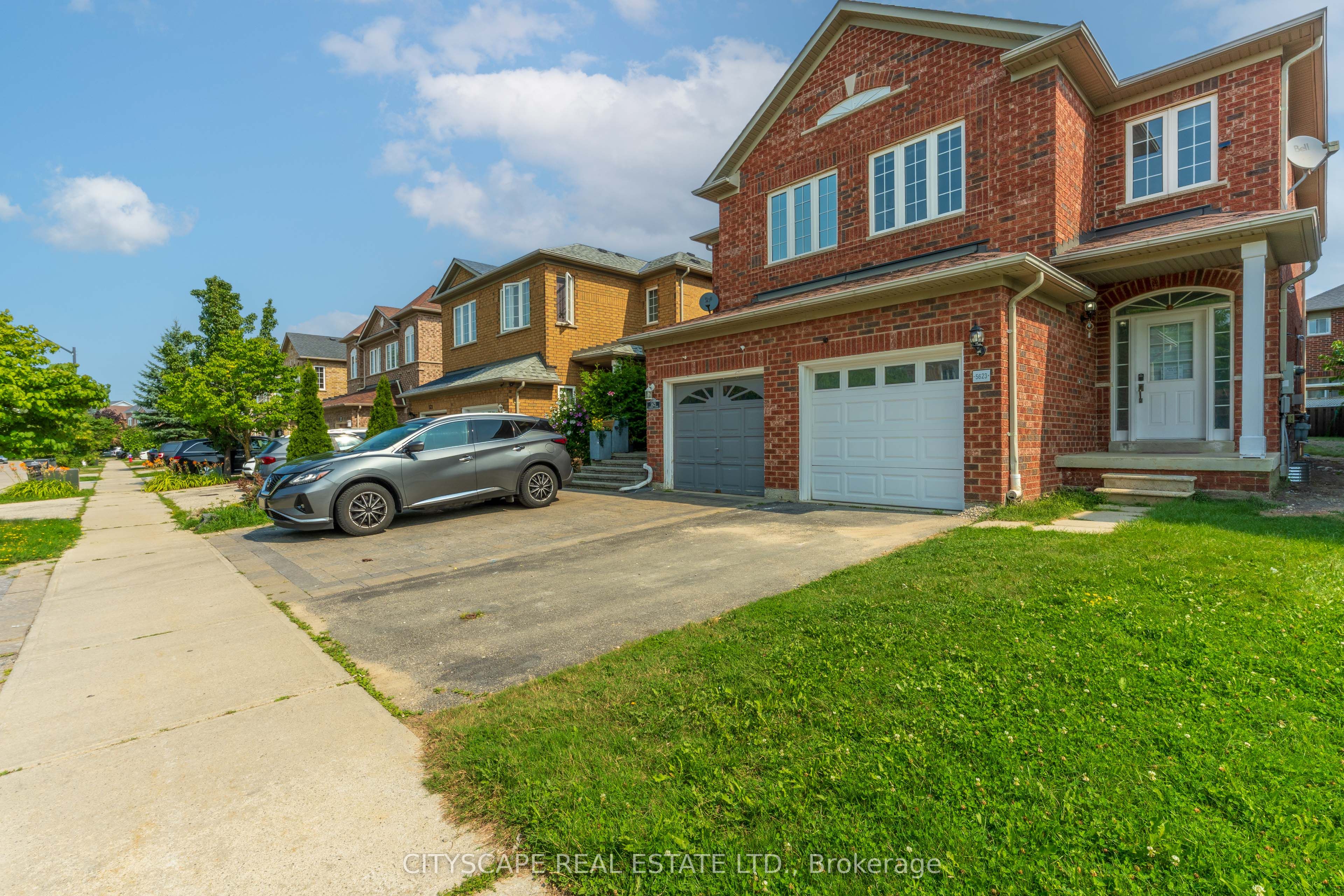 5623 Longboat Avenue, Mississauga, ON L5M 7E5 photo 4