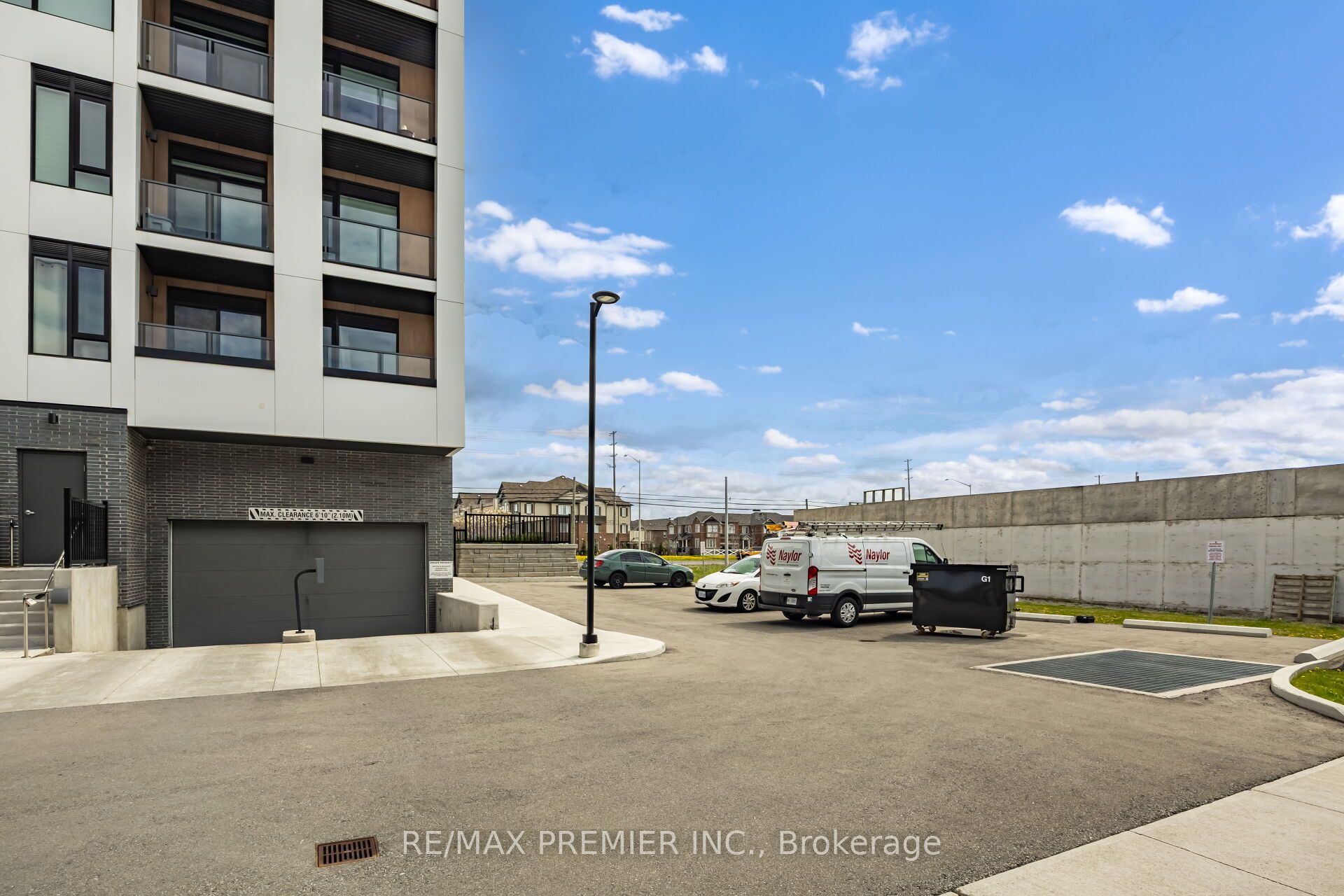 1440 Clarriage Court 510, Milton, ON L9T 2X5 photo 3