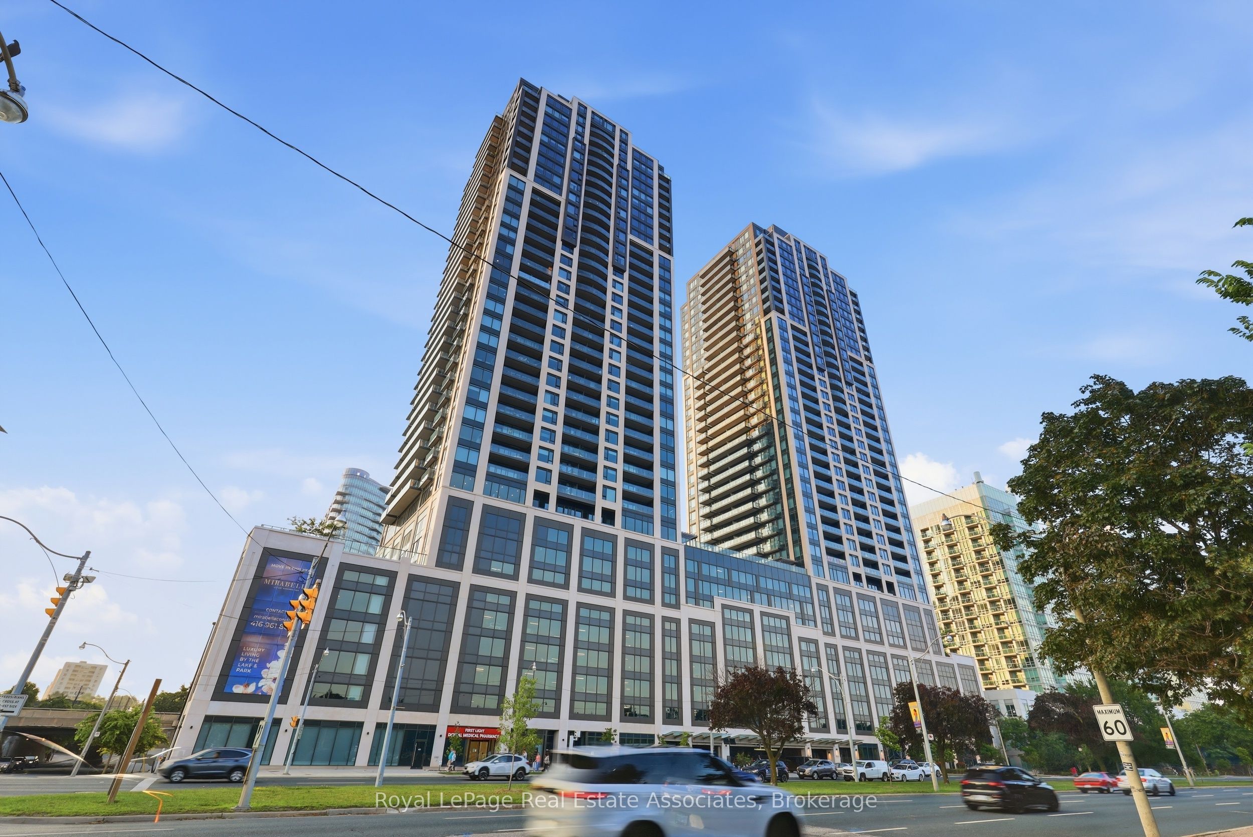 1926 Lake Shore Boulevard W 3310, Toronto, ON M6S 1A1 photo 4