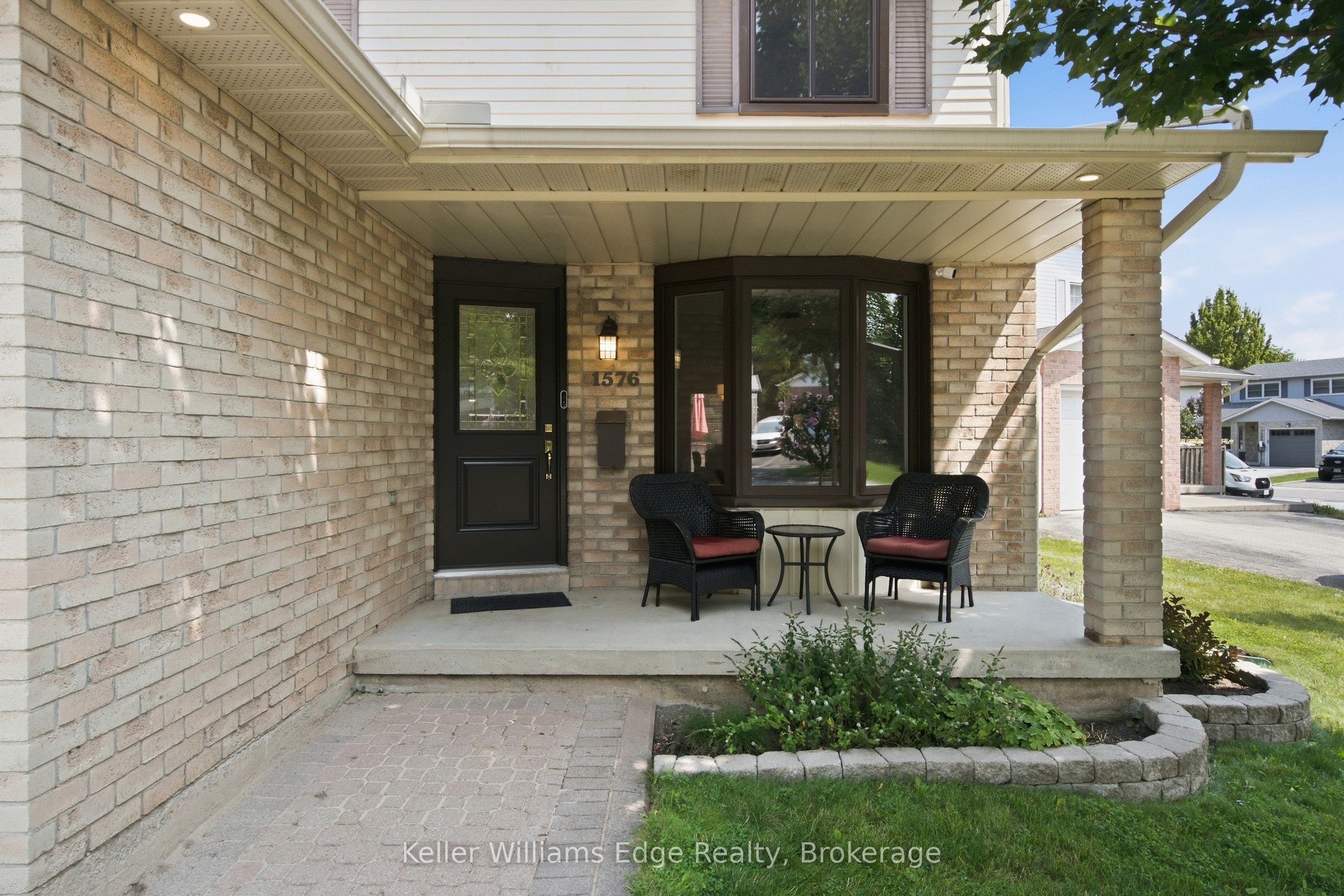 1576 Riley Avenue, Burlington, ON L7M 3T3 photo 2