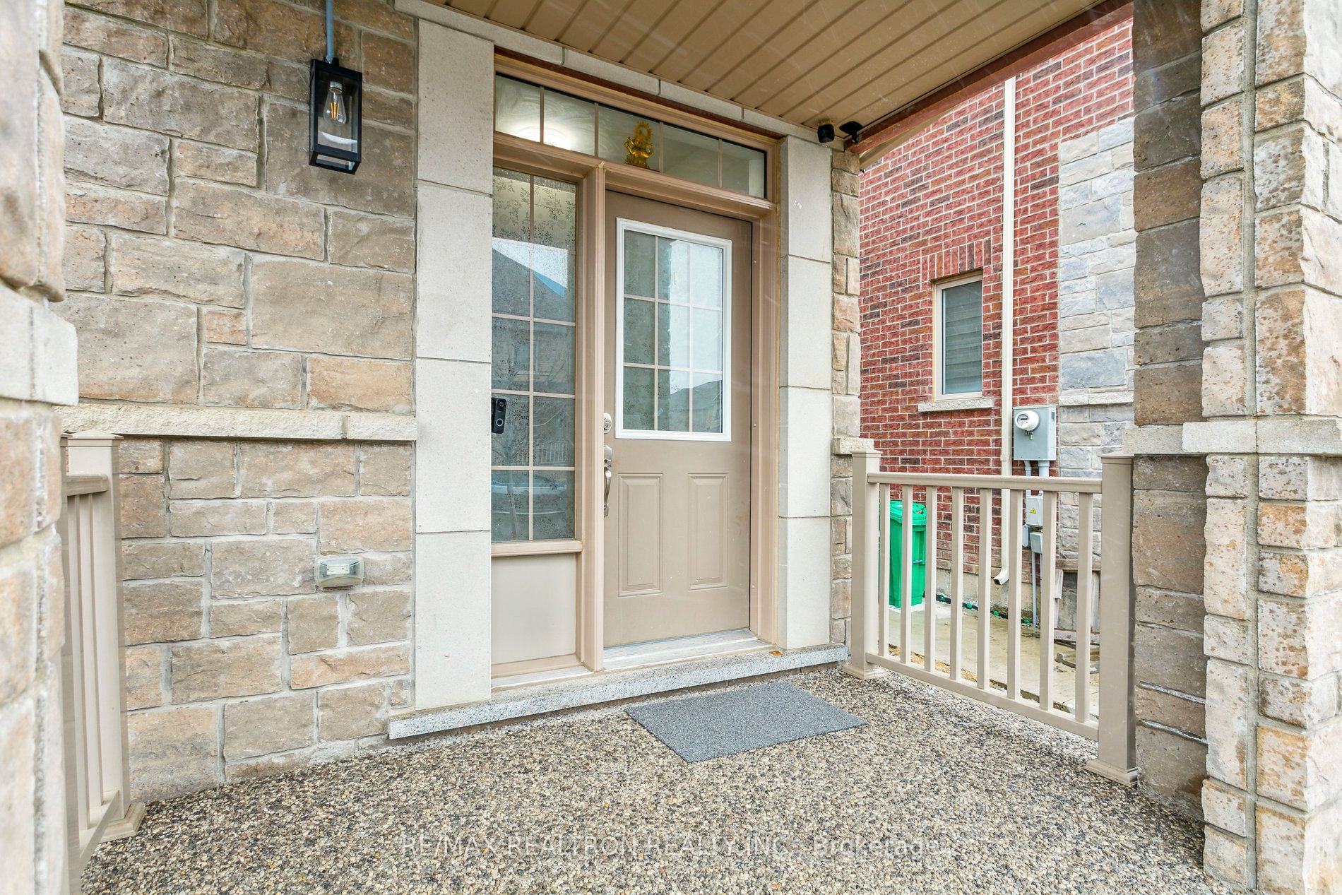 172 Agava Street Main, Brampton, ON L7A 0C3 photo 4
