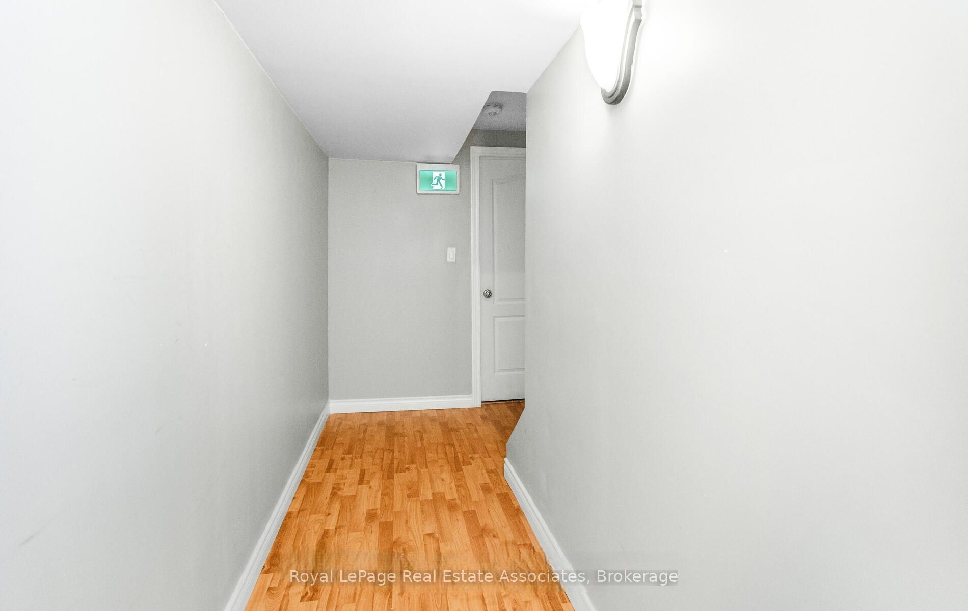 116 Lake Louise Drive Lower, Brampton, ON L6X 4Z8 photo 4